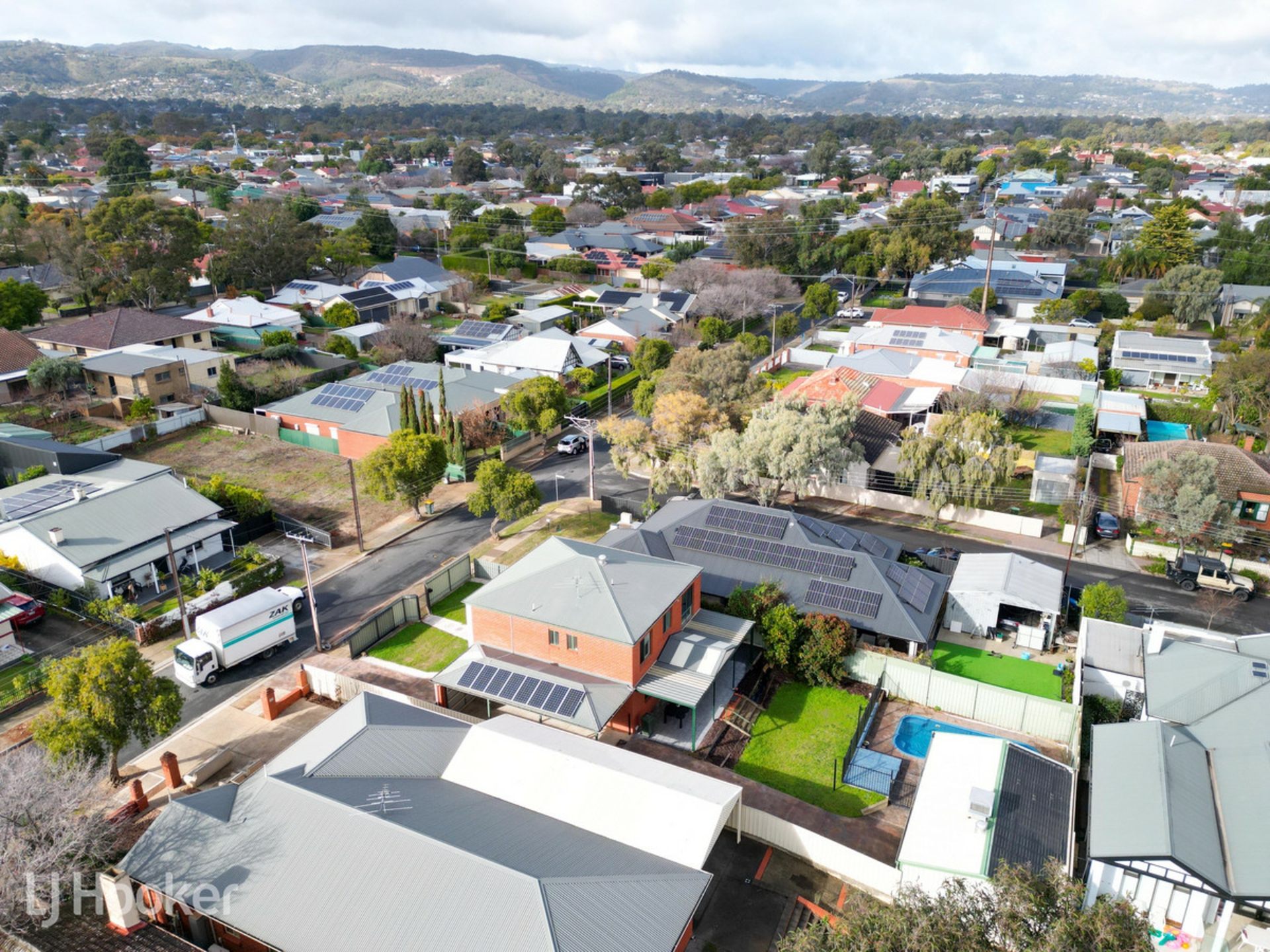 33 Green Street, ST MORRIS