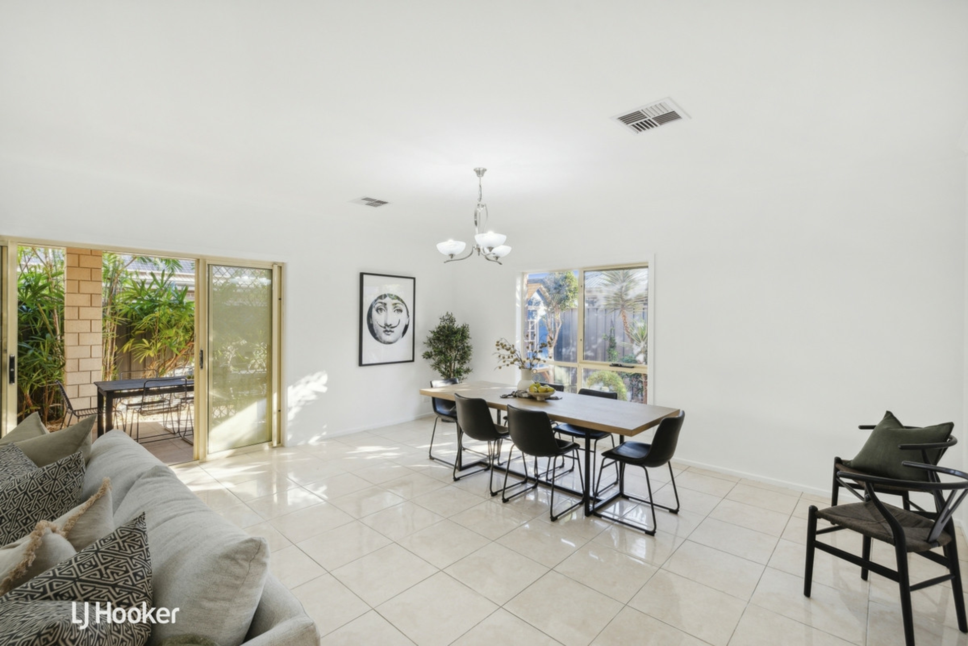 49 Rapid Avenue, LIGHTSVIEW