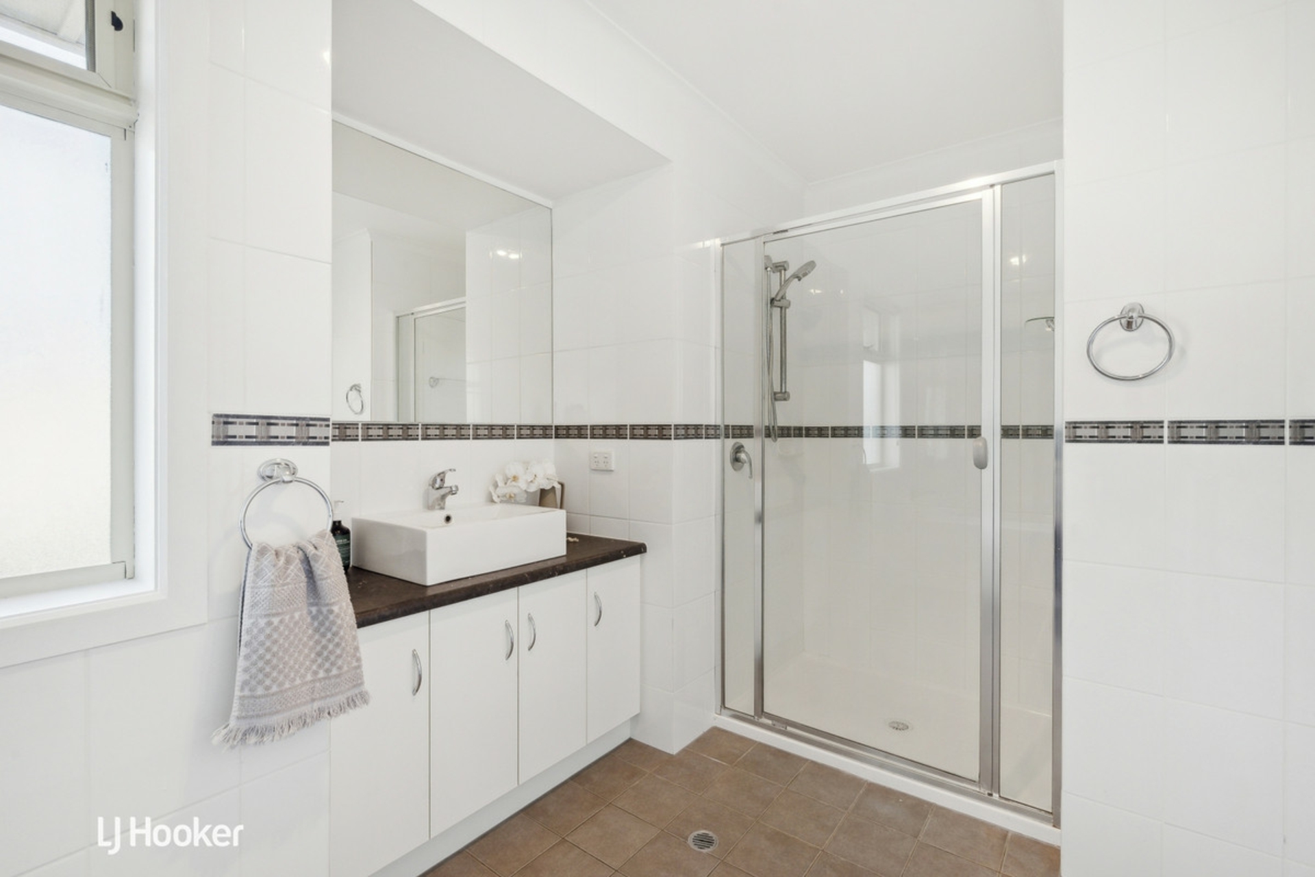 49 Rapid Avenue, LIGHTSVIEW