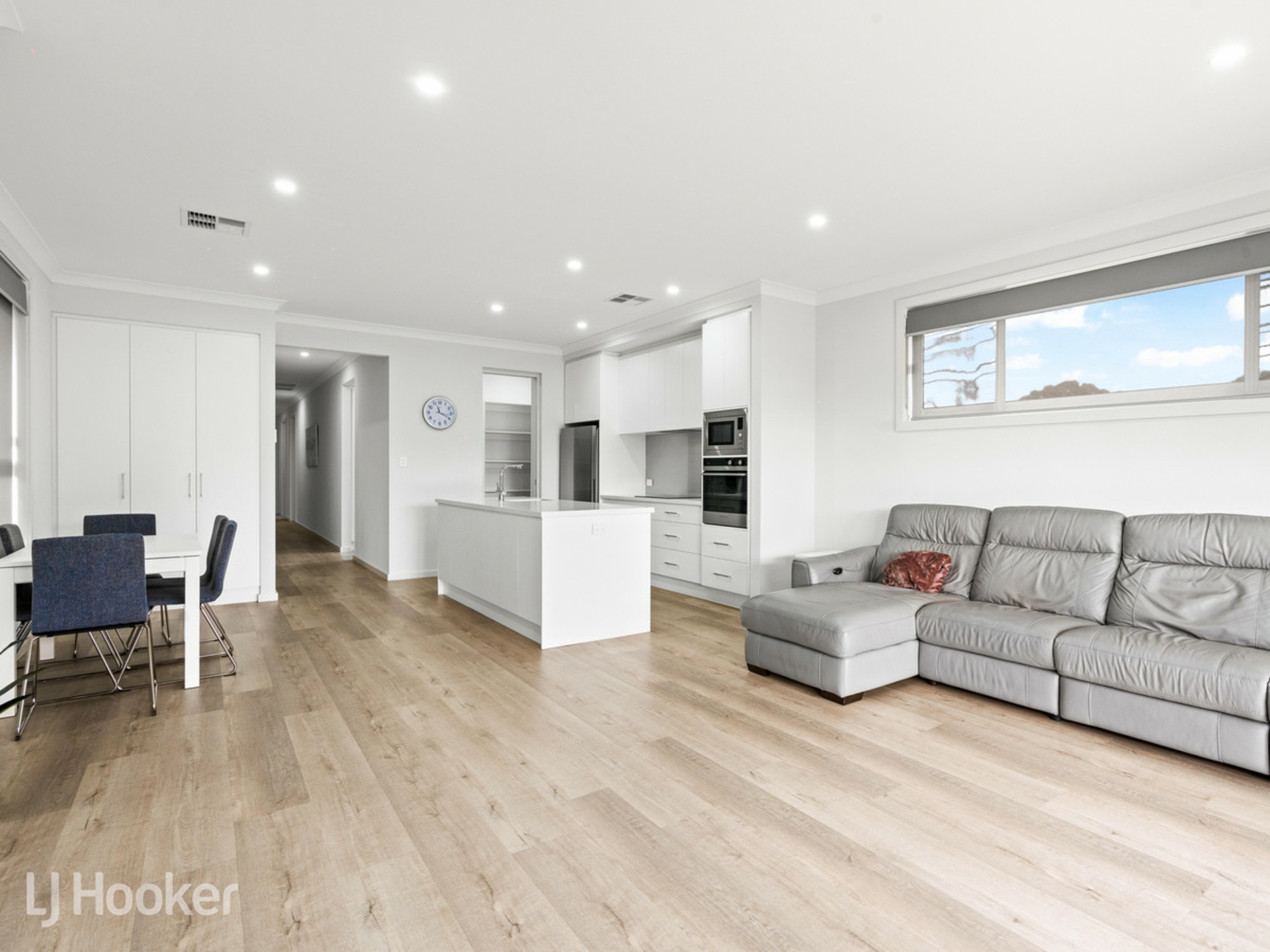 2A Silverlake Crescent, HIGHBURY