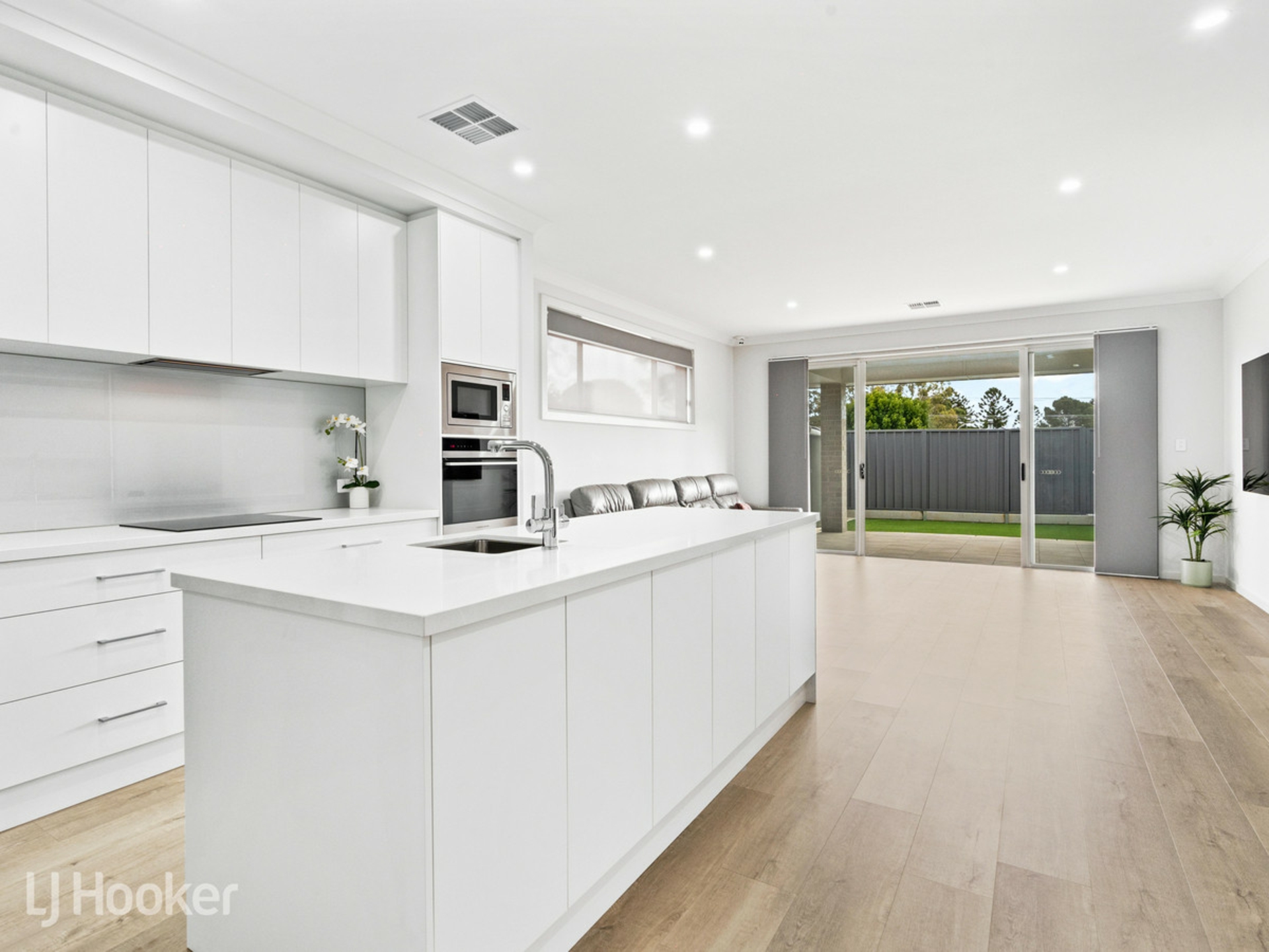 2A Silverlake Crescent, HIGHBURY