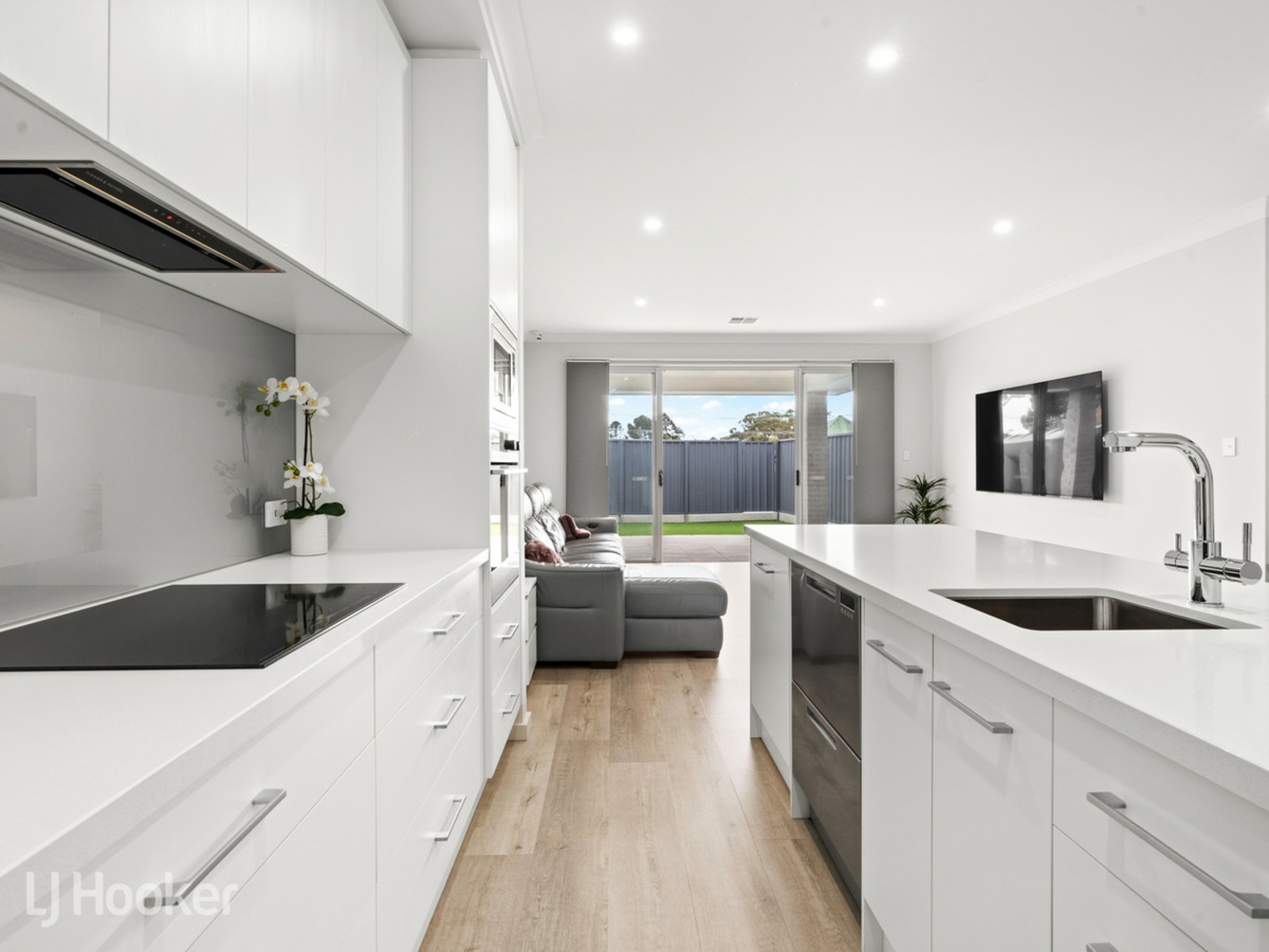 2A Silverlake Crescent, HIGHBURY