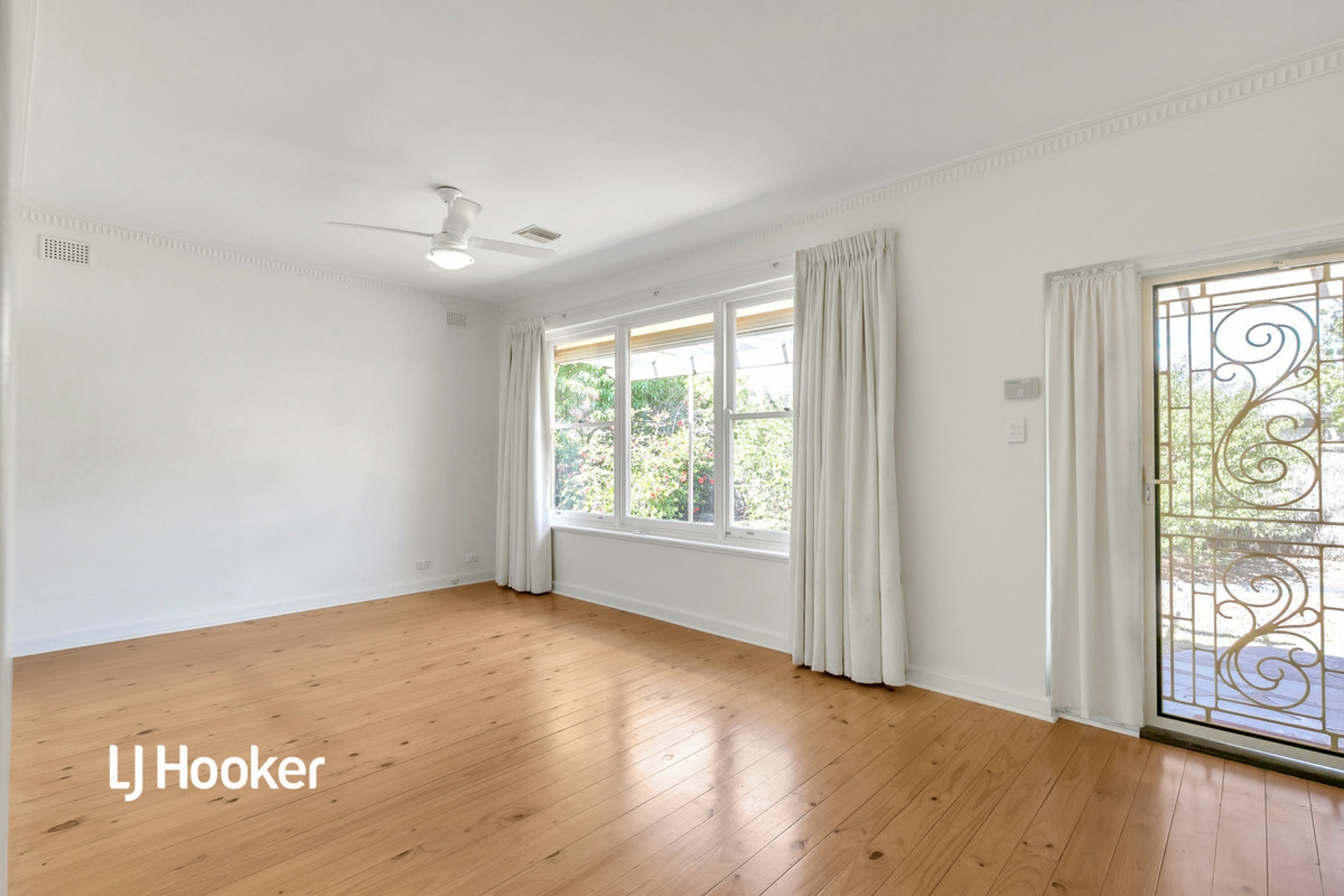6 Coleridge Crescent, CLEARVIEW