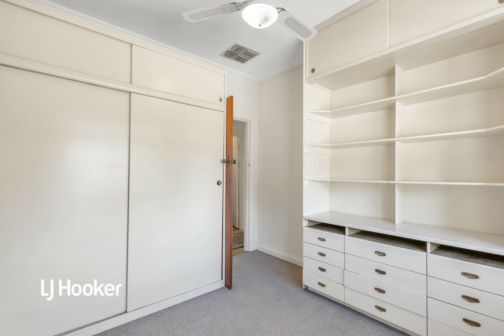 6 Coleridge Crescent, CLEARVIEW