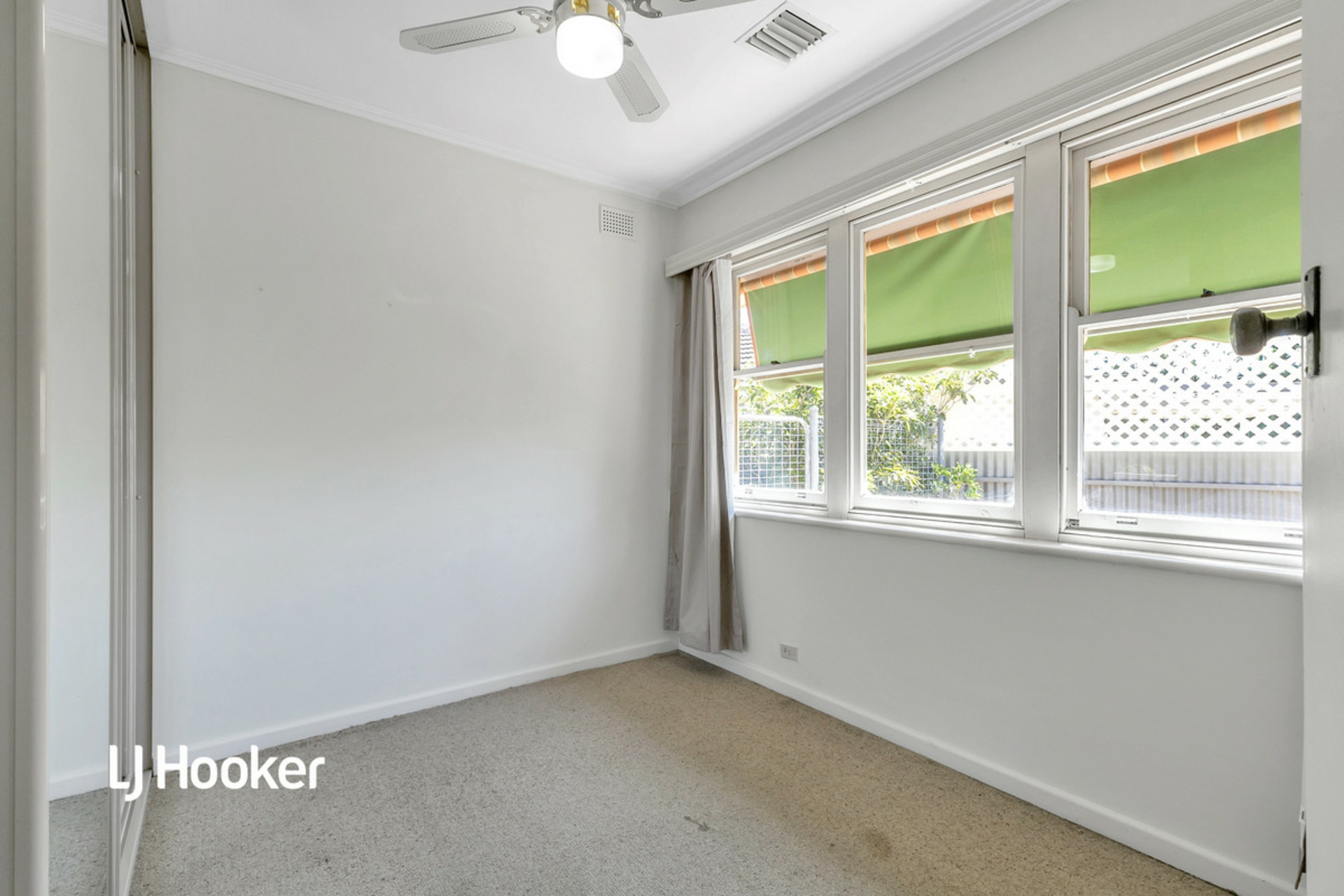 6 Coleridge Crescent, CLEARVIEW