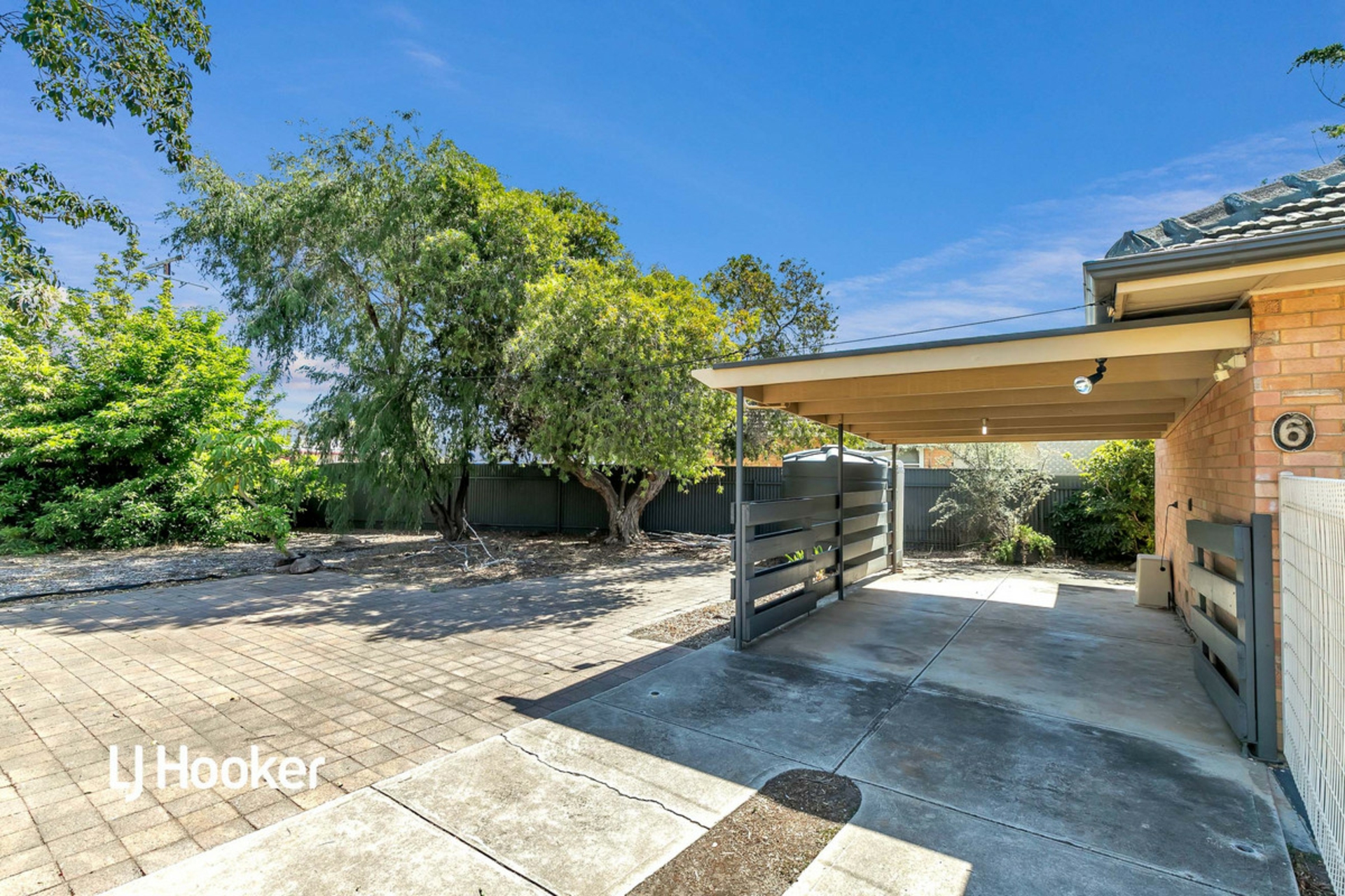 6 Coleridge Crescent, CLEARVIEW