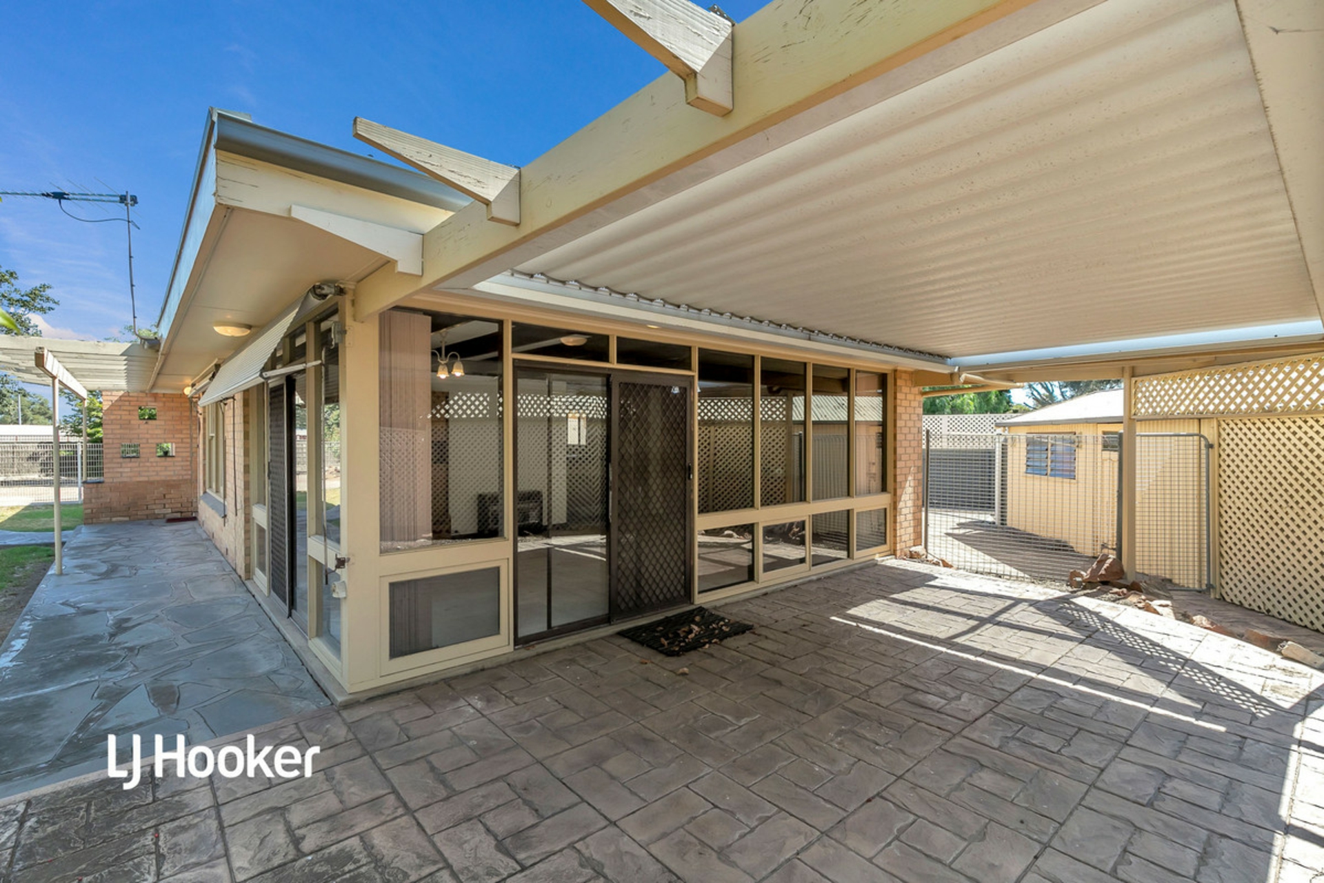 6 Coleridge Crescent, CLEARVIEW
