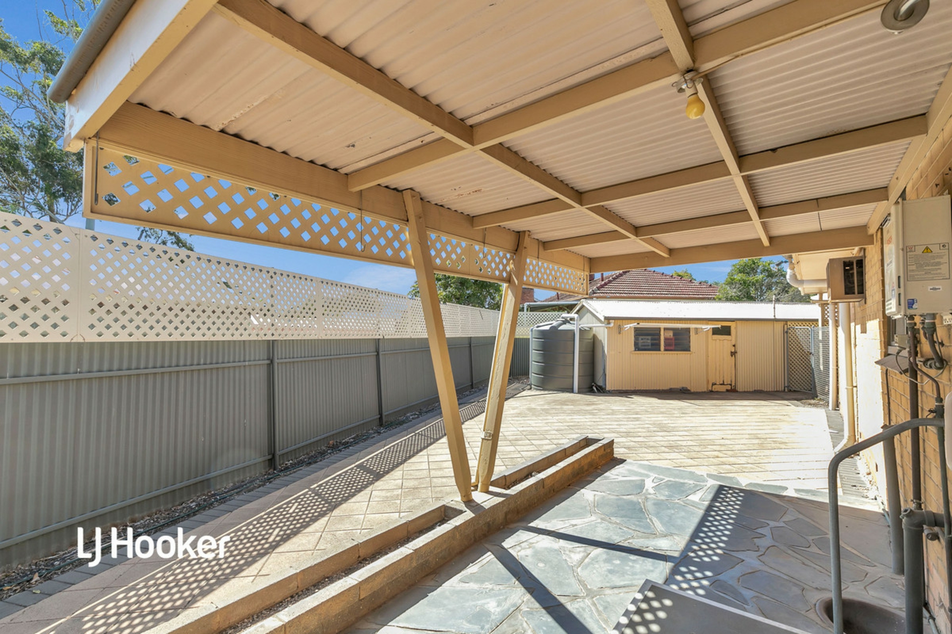 6 Coleridge Crescent, CLEARVIEW