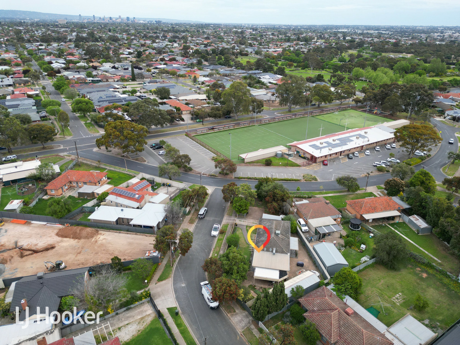 6 Coleridge Crescent, CLEARVIEW