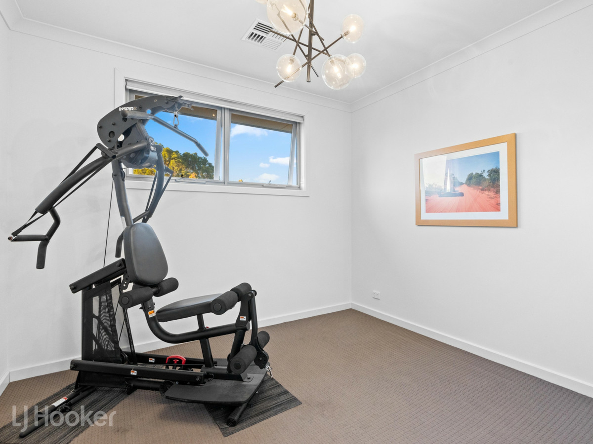 8A Avoca Street, DERNANCOURT