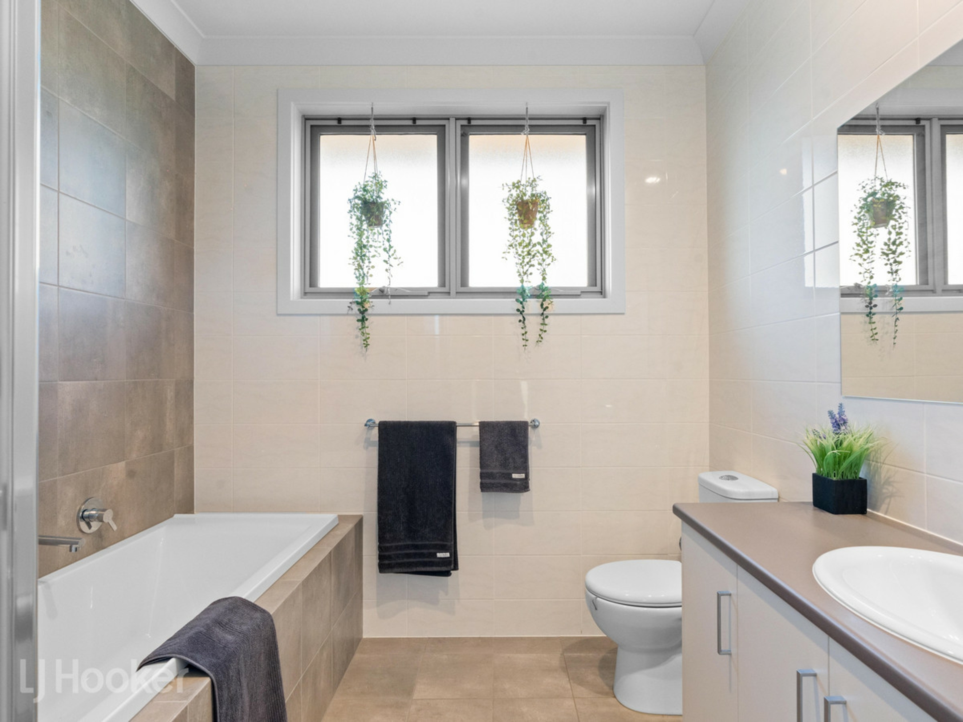 8A Avoca Street, DERNANCOURT