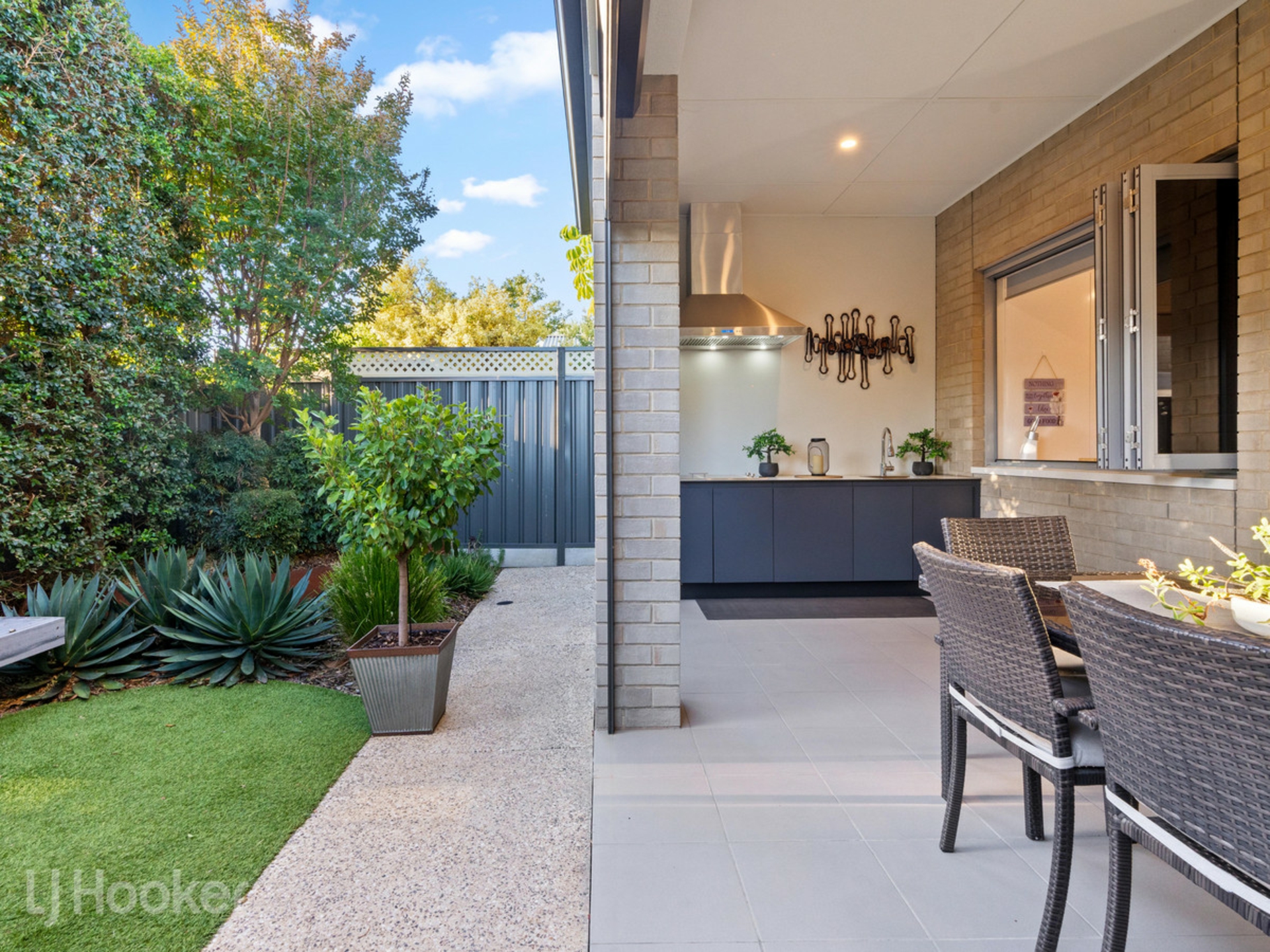 8A Avoca Street, DERNANCOURT