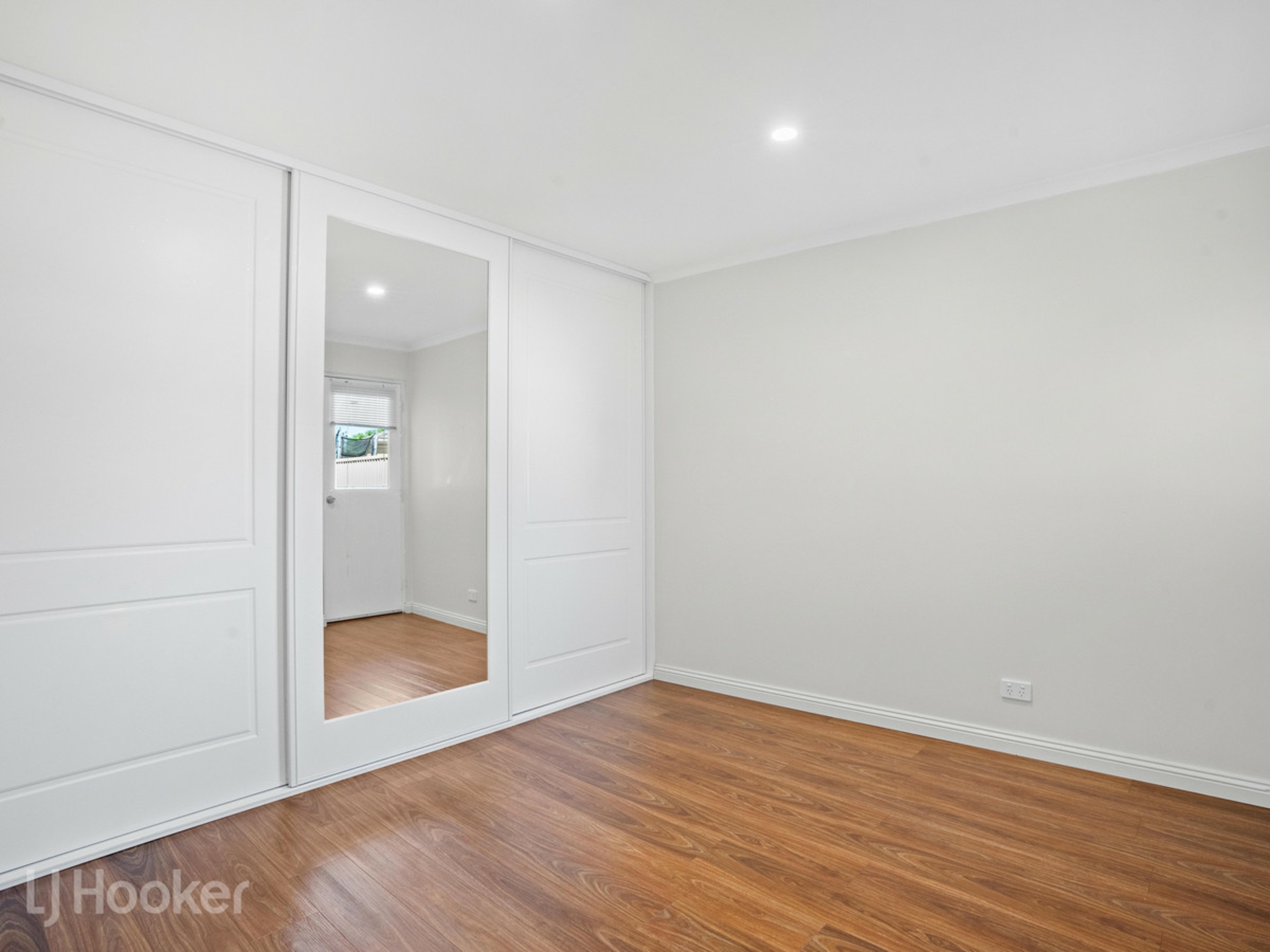 1 Innes Road, WINDSOR GARDENS