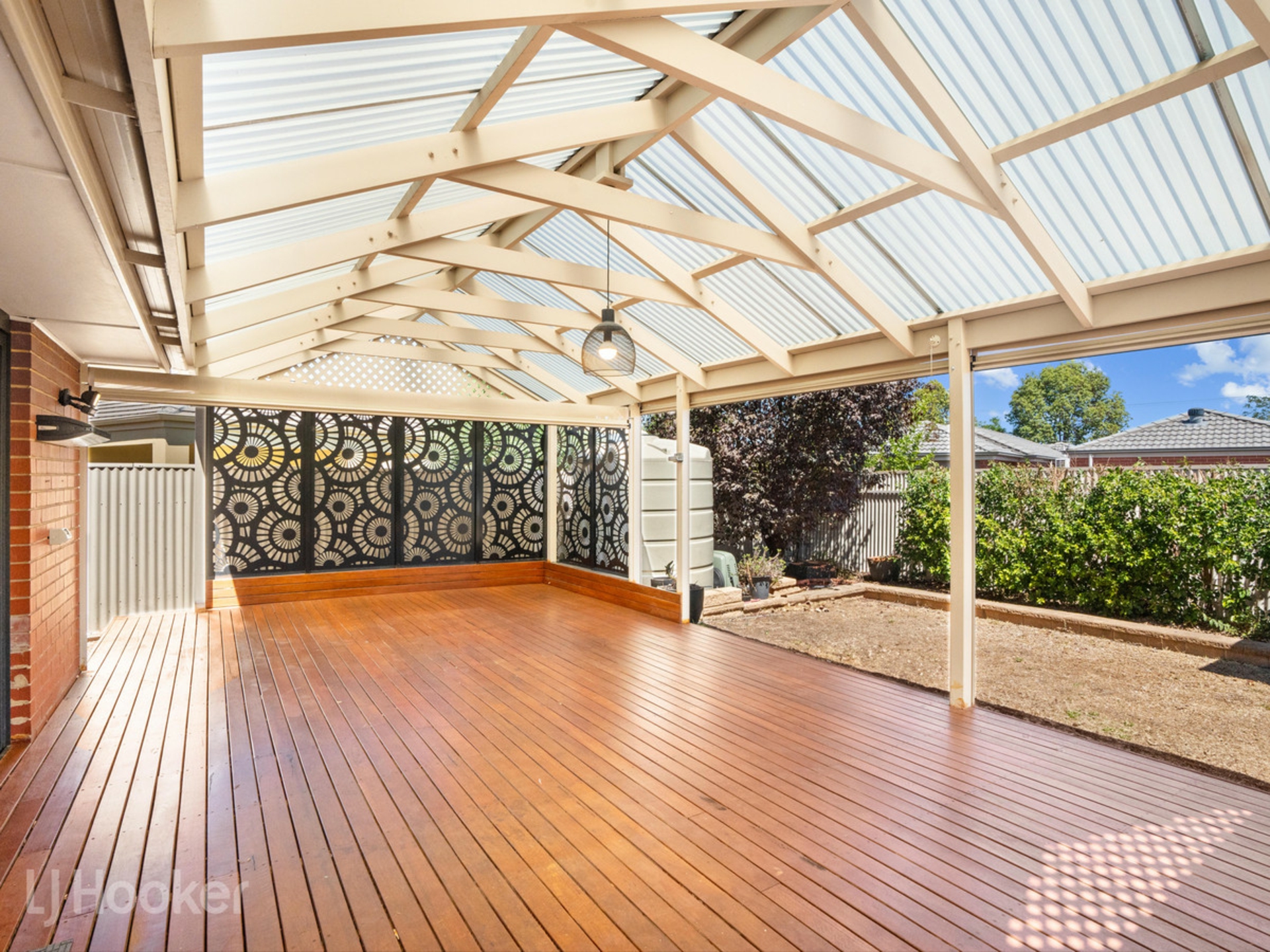 1 Innes Road, WINDSOR GARDENS