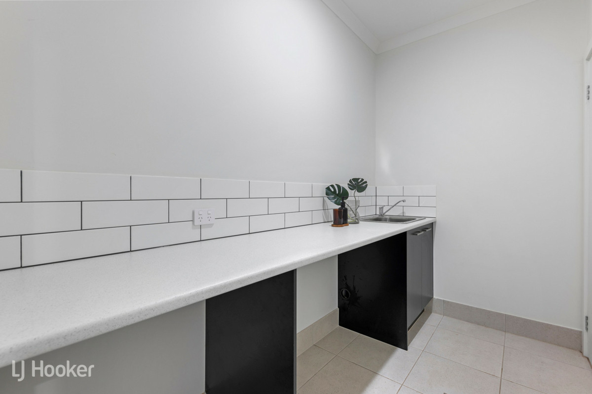 63 Emerald Drive, ANGLE VALE