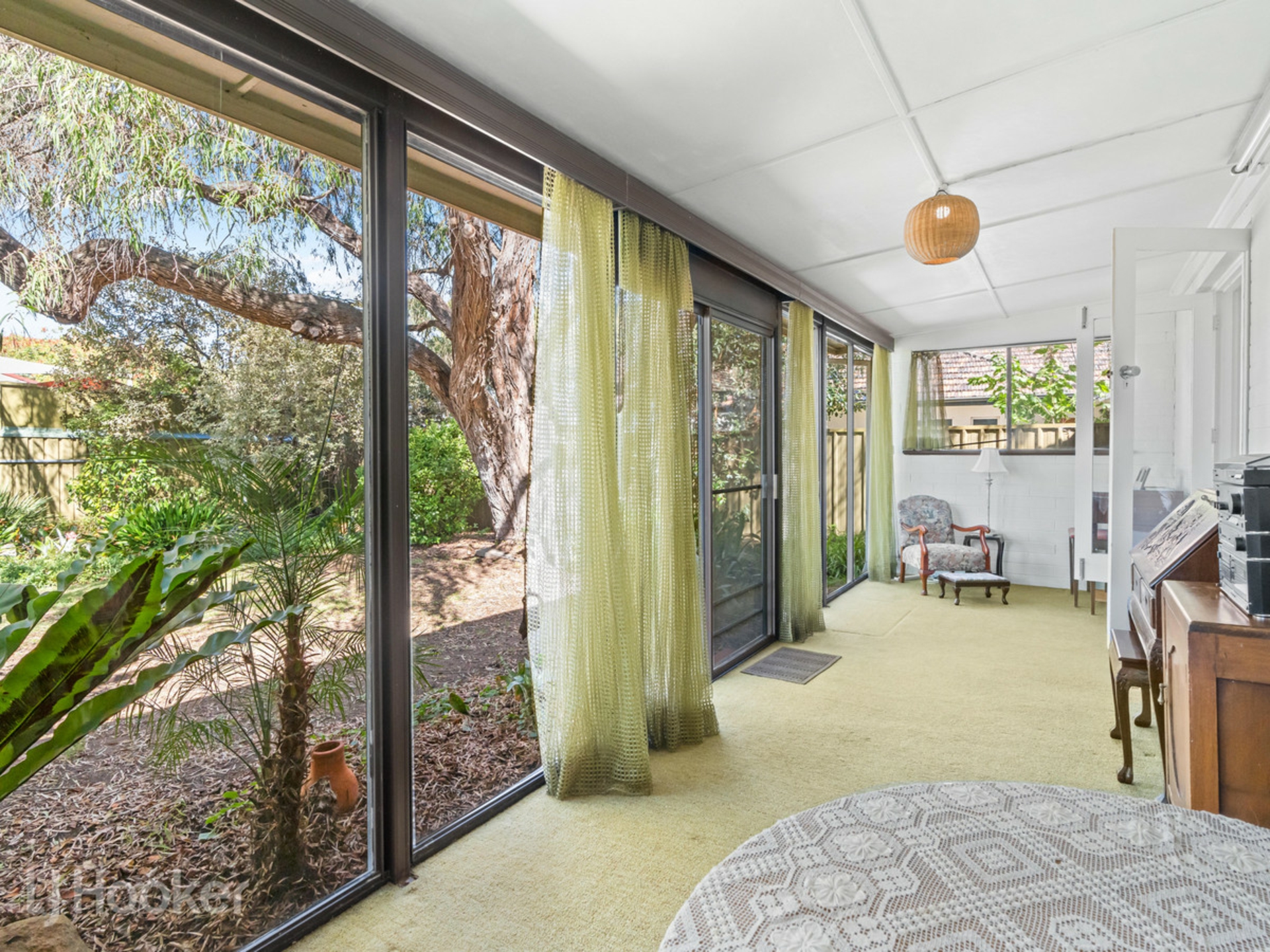 70 Greenglade Drive, PARADISE