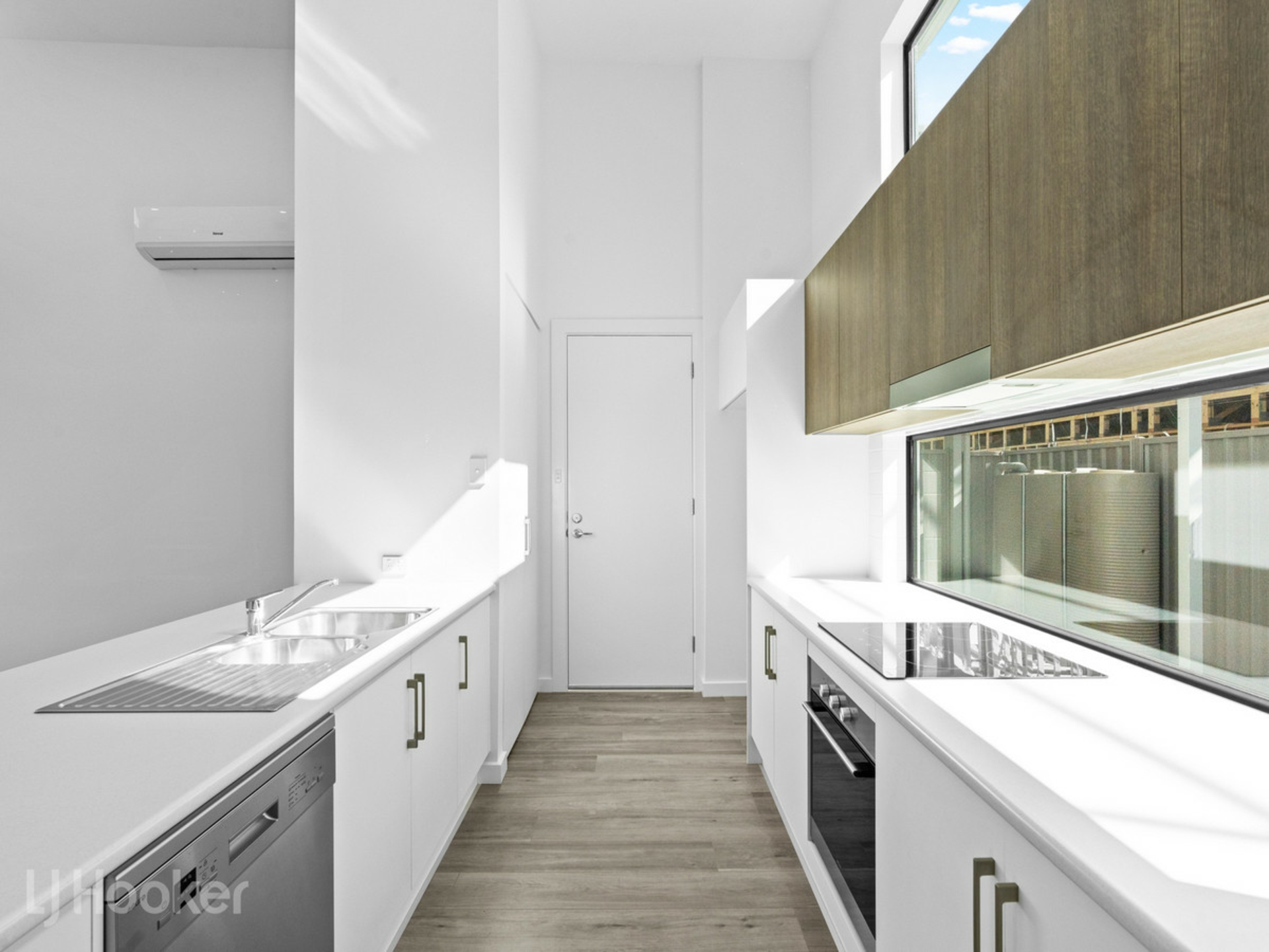 3 Correa Walk, OAKDEN