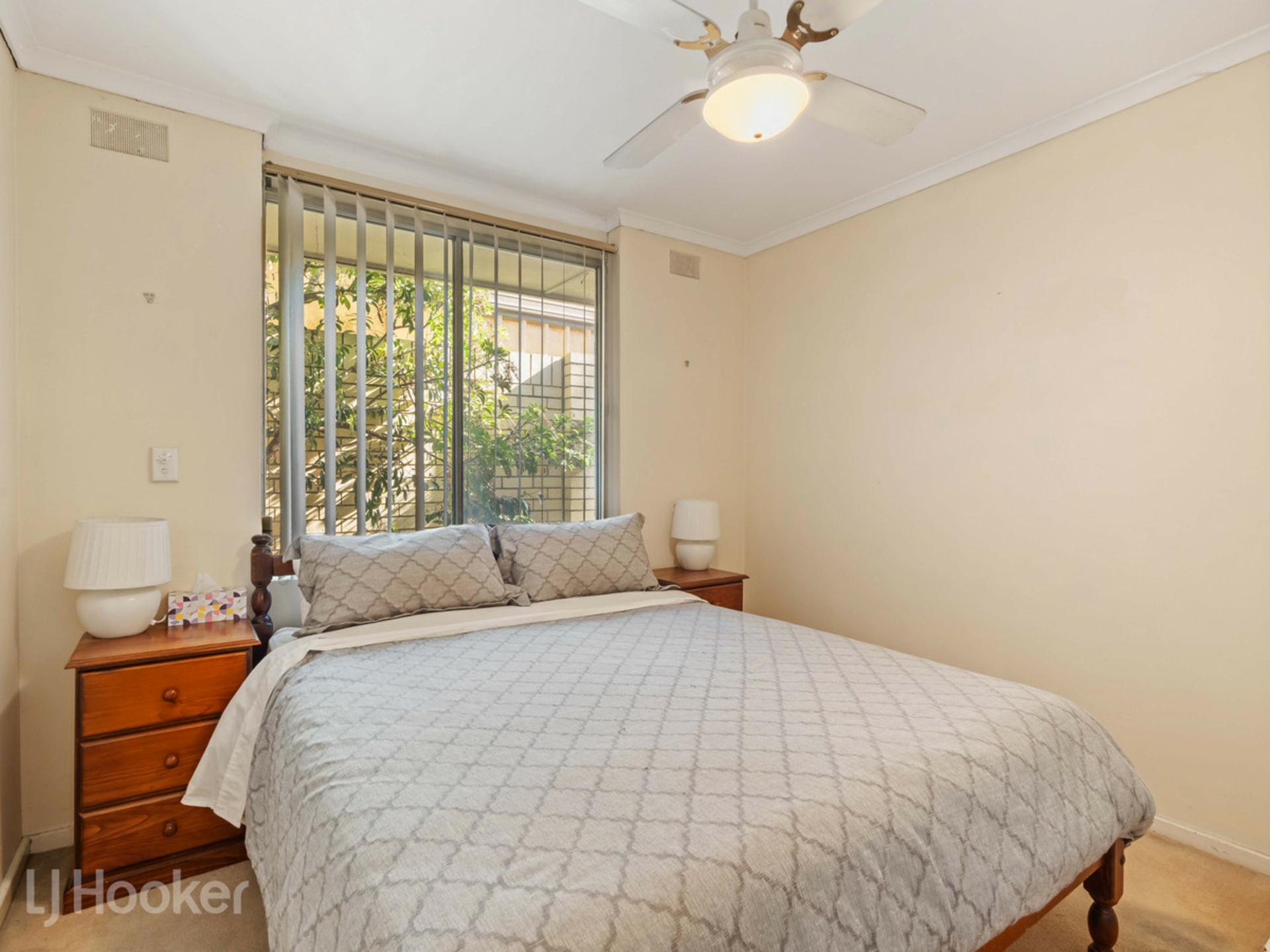 6 Howard Street, WINDSOR GARDENS