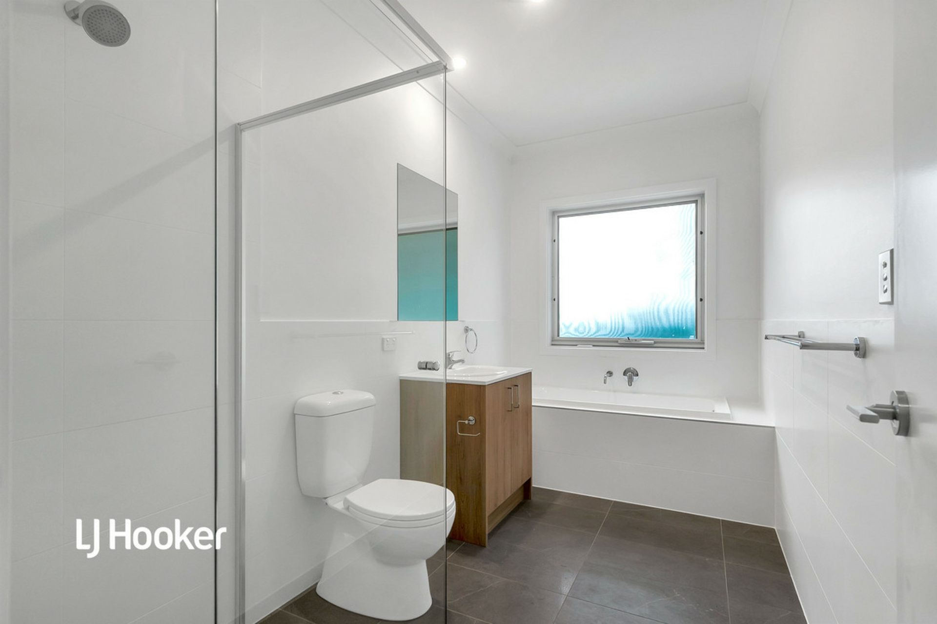2/185A States Road, MORPHETT VALE