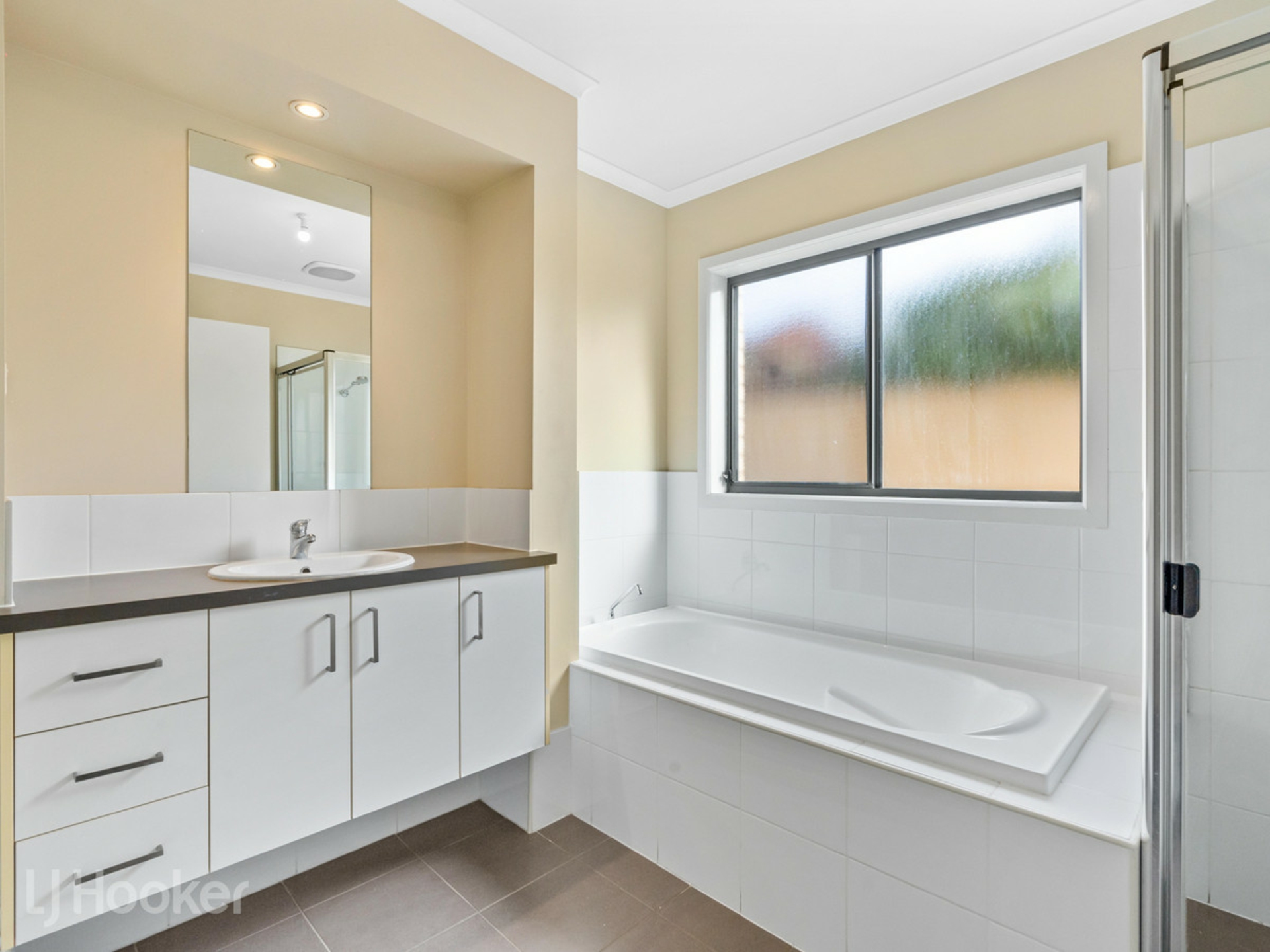9 Inkster Street, TAPEROO