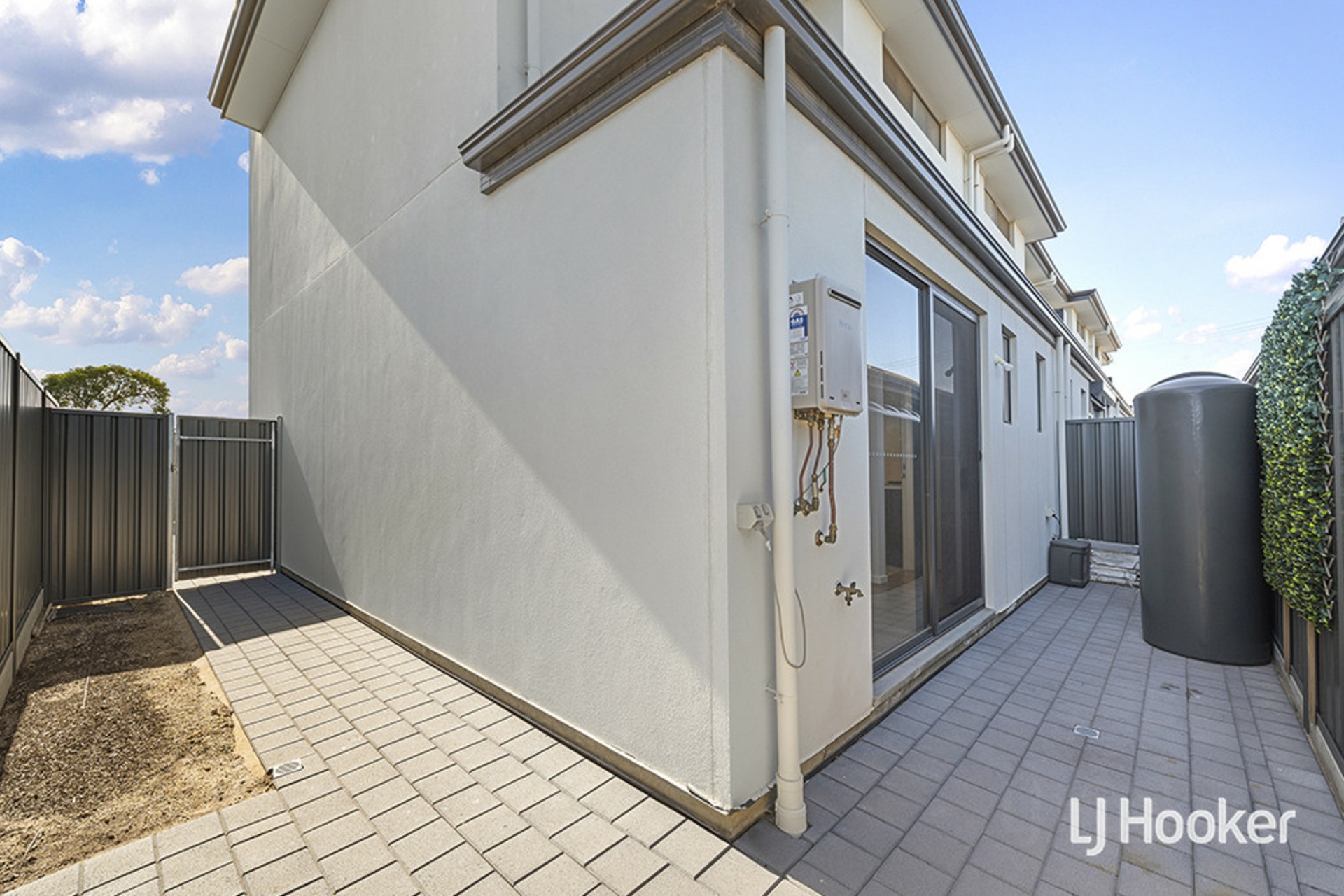 4/12 Paqualin Street, HENDON