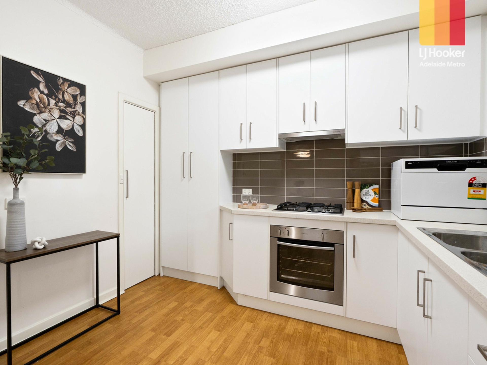 6/12 Bakewell Road, EVANDALE
