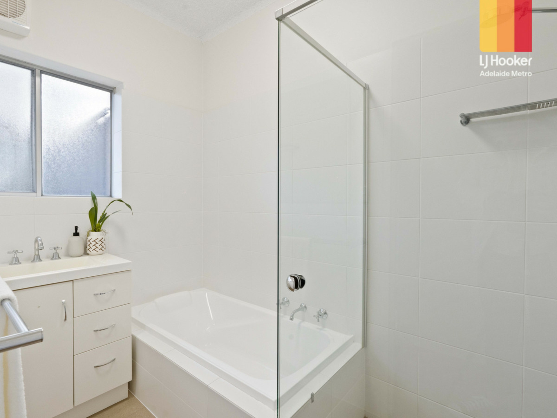 6/12 Bakewell Road, EVANDALE