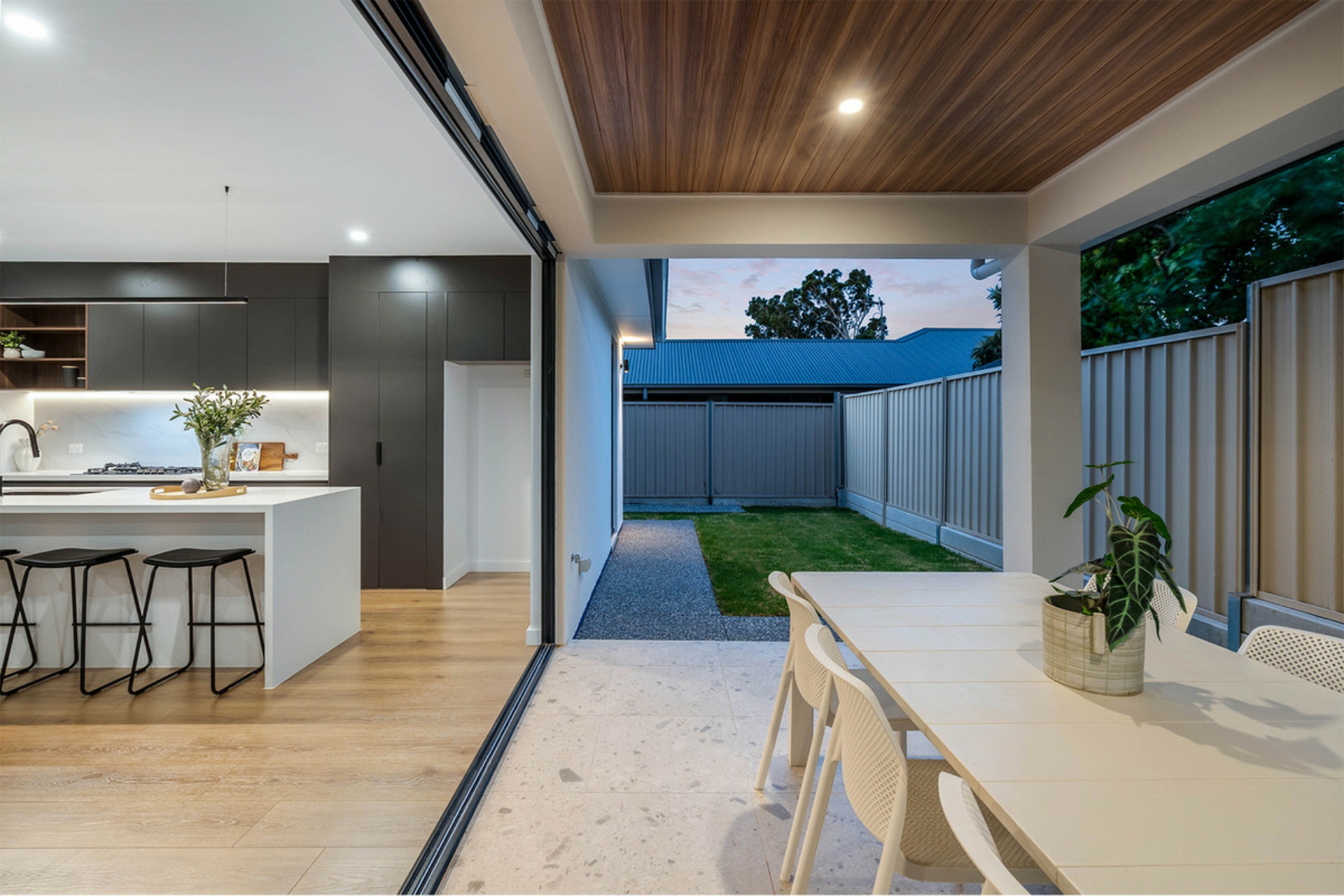 1 Kinnear Crescent, ROSTREVOR