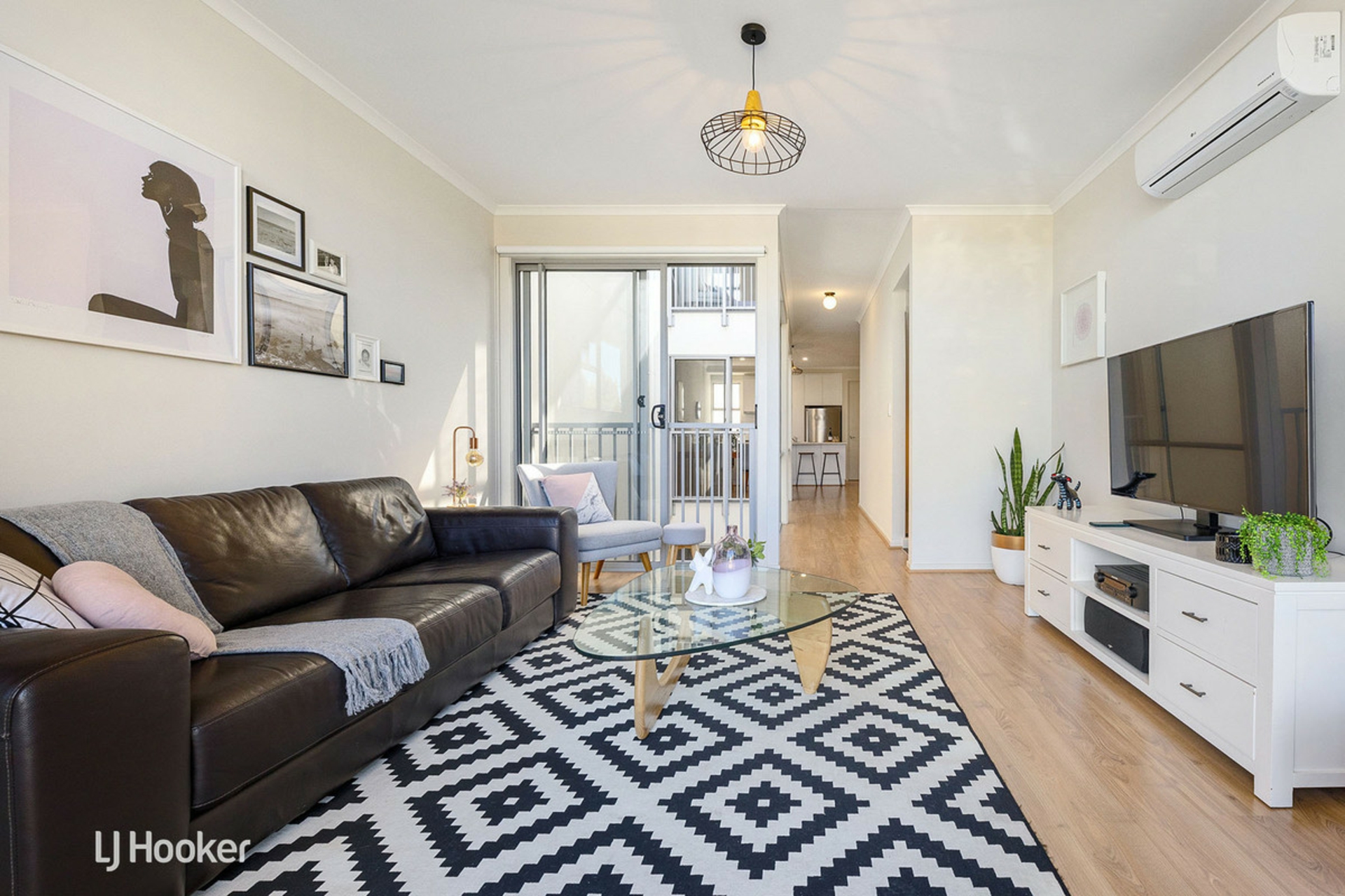 16 Tiara Street, LIGHTSVIEW