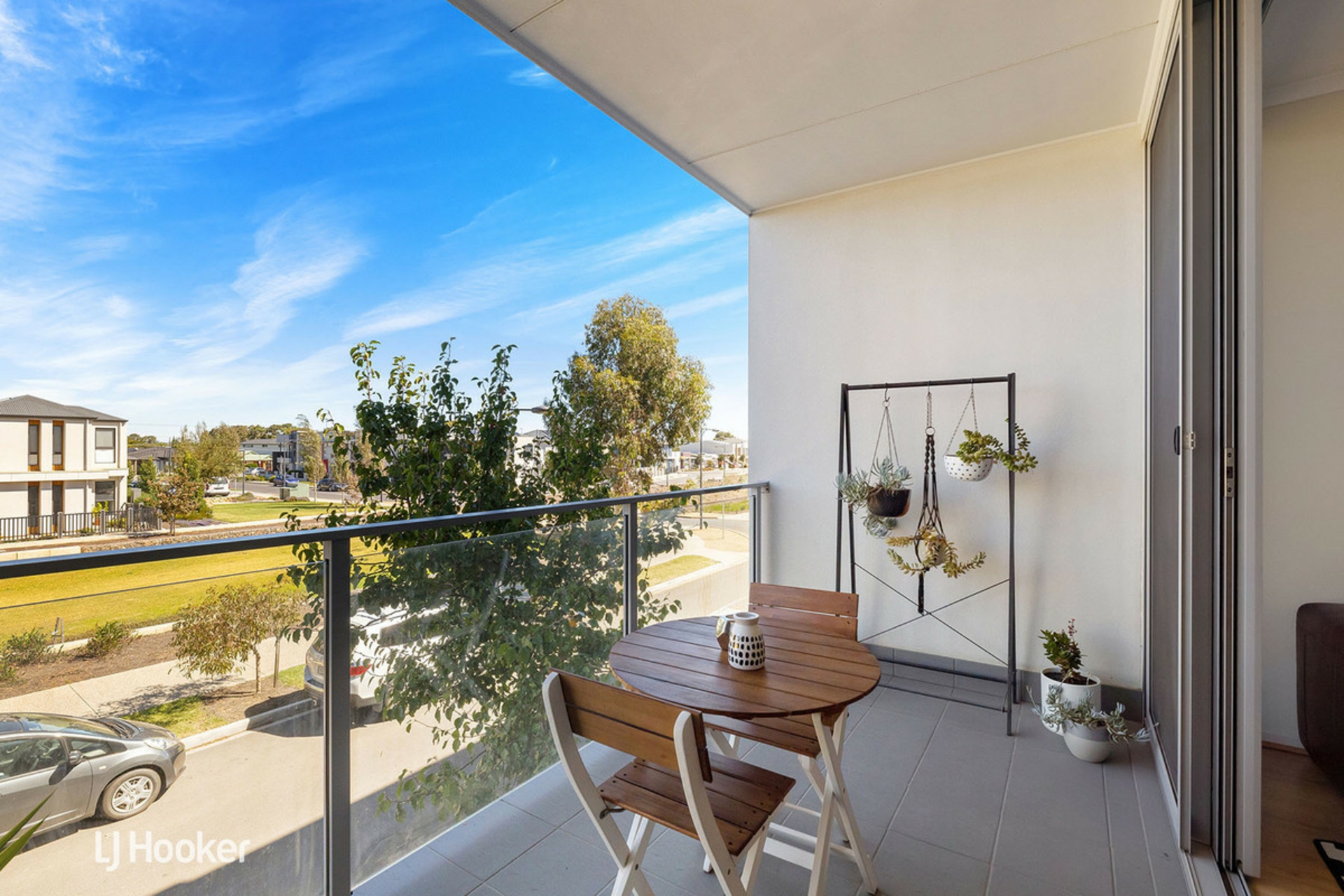 16 Tiara Street, LIGHTSVIEW