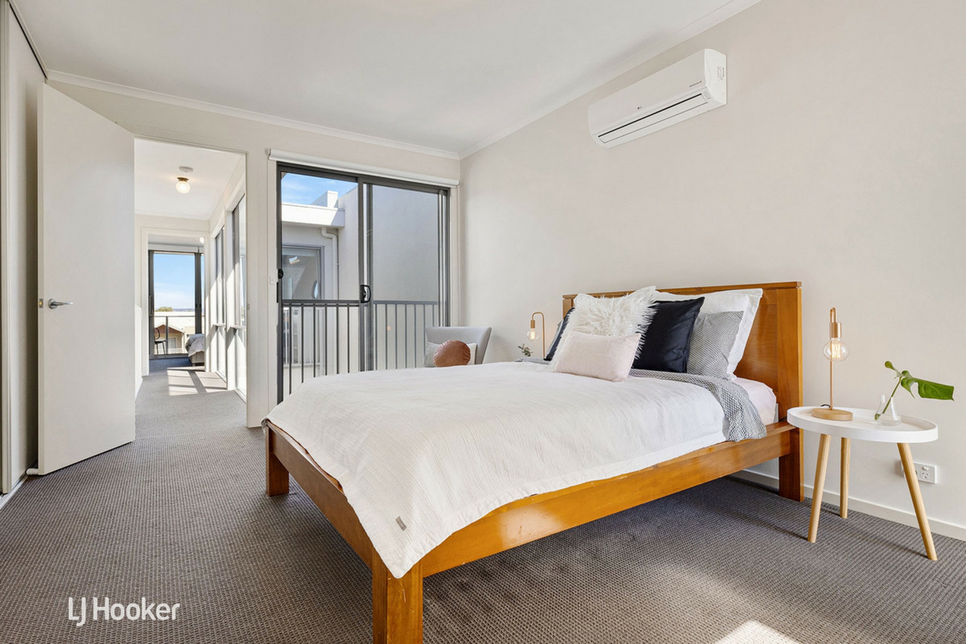 16 Tiara Street, LIGHTSVIEW