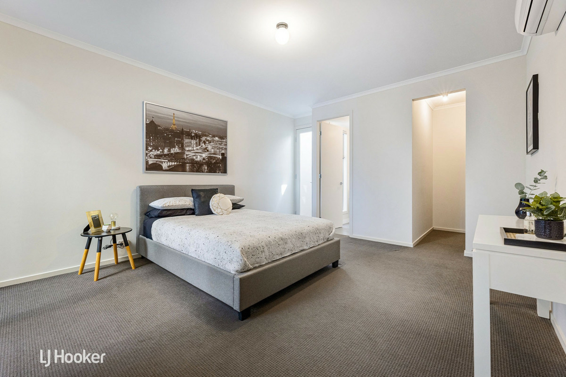 16 Tiara Street, LIGHTSVIEW
