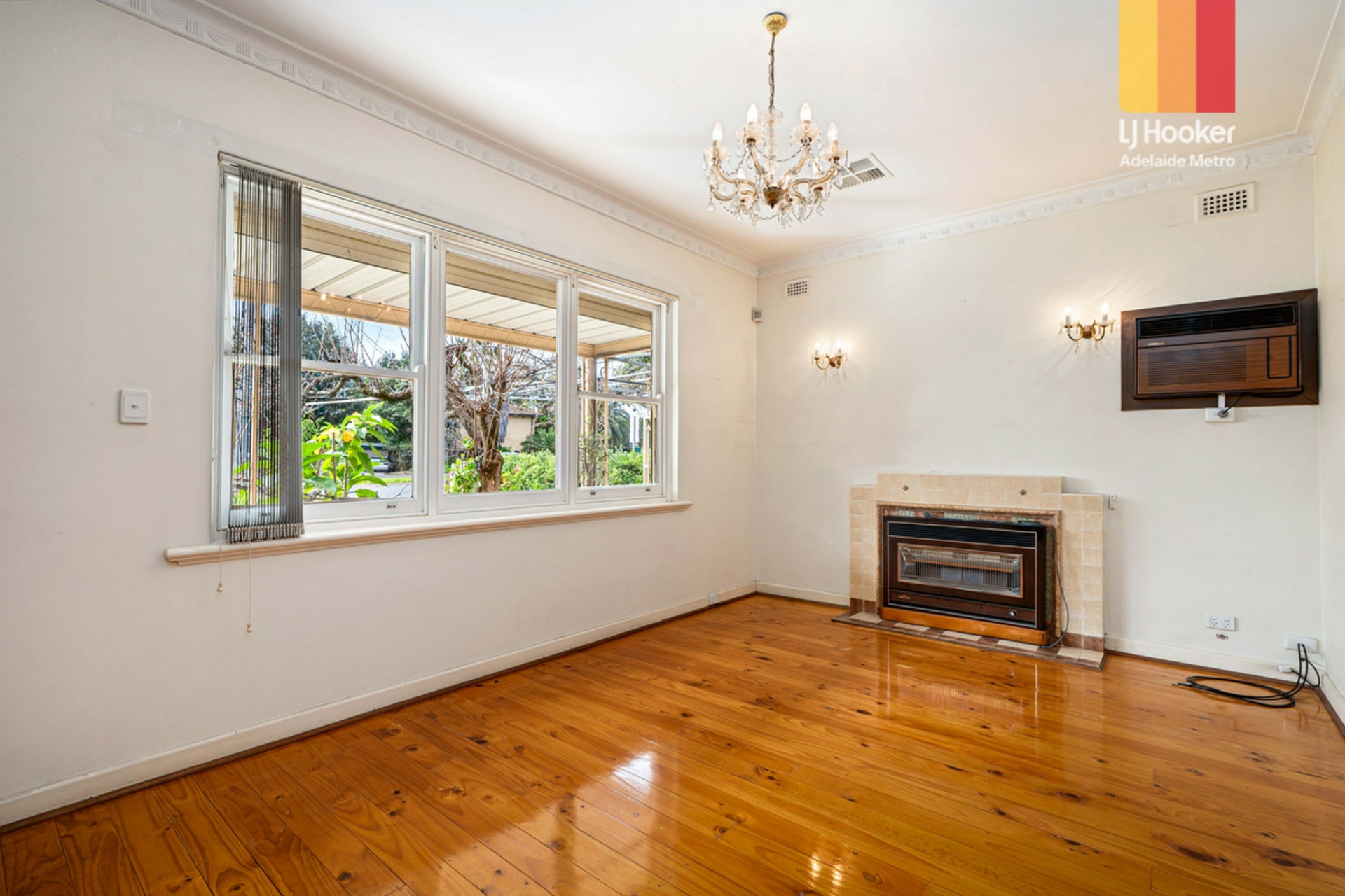 52 Lower Portrush Road — photo 3 of 18