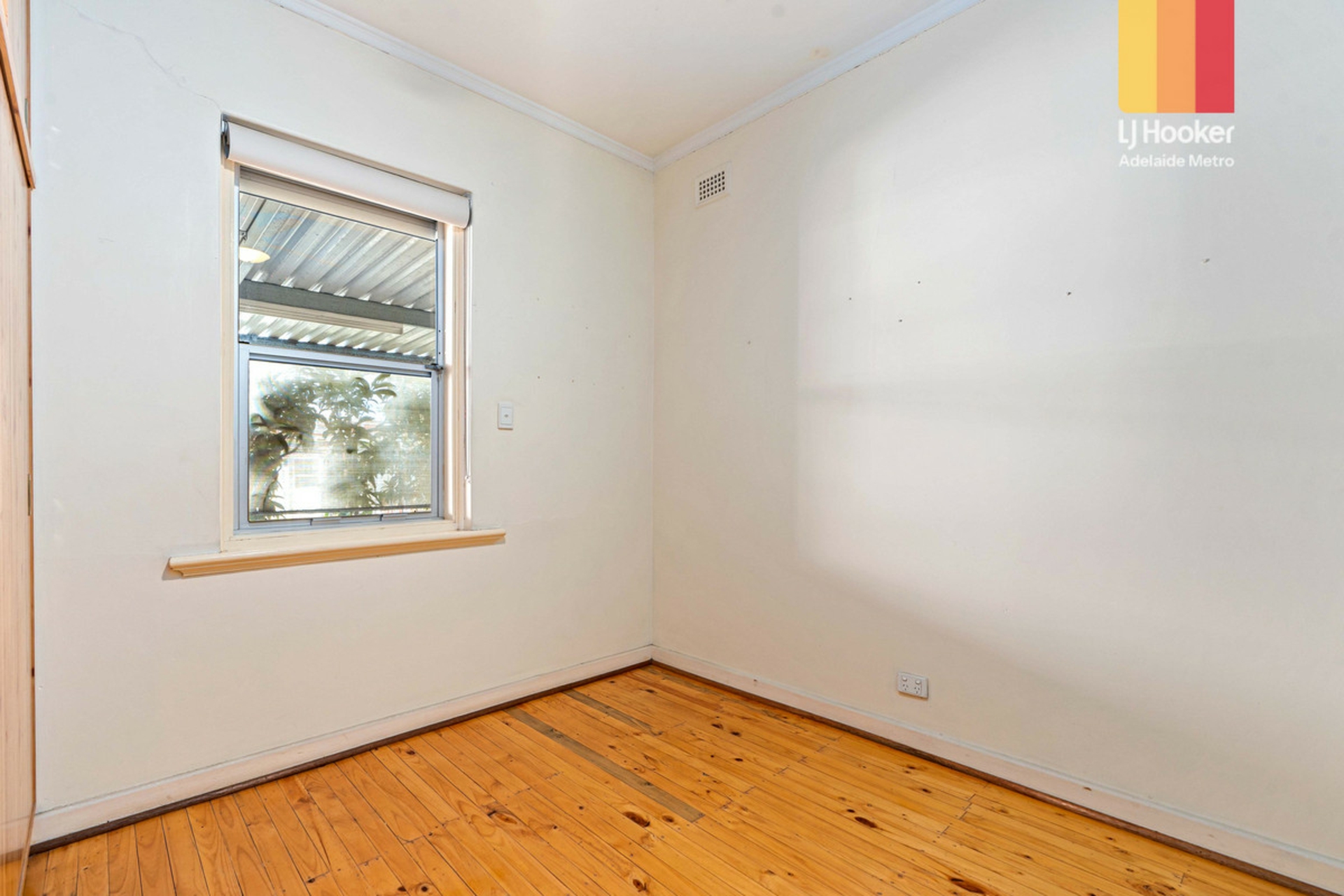 52 Lower Portrush Road — photo 12 of 18