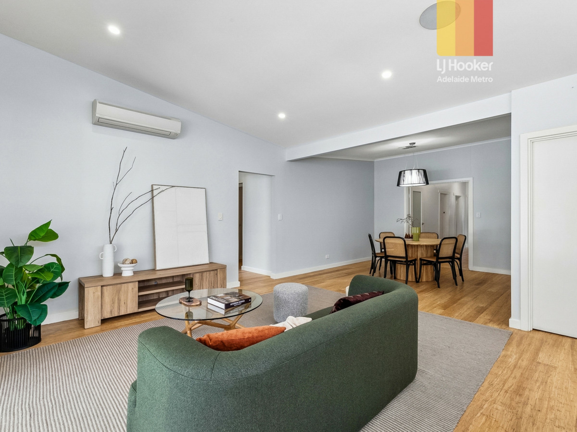 20 Hackett Terrace — photo 9 of 25
