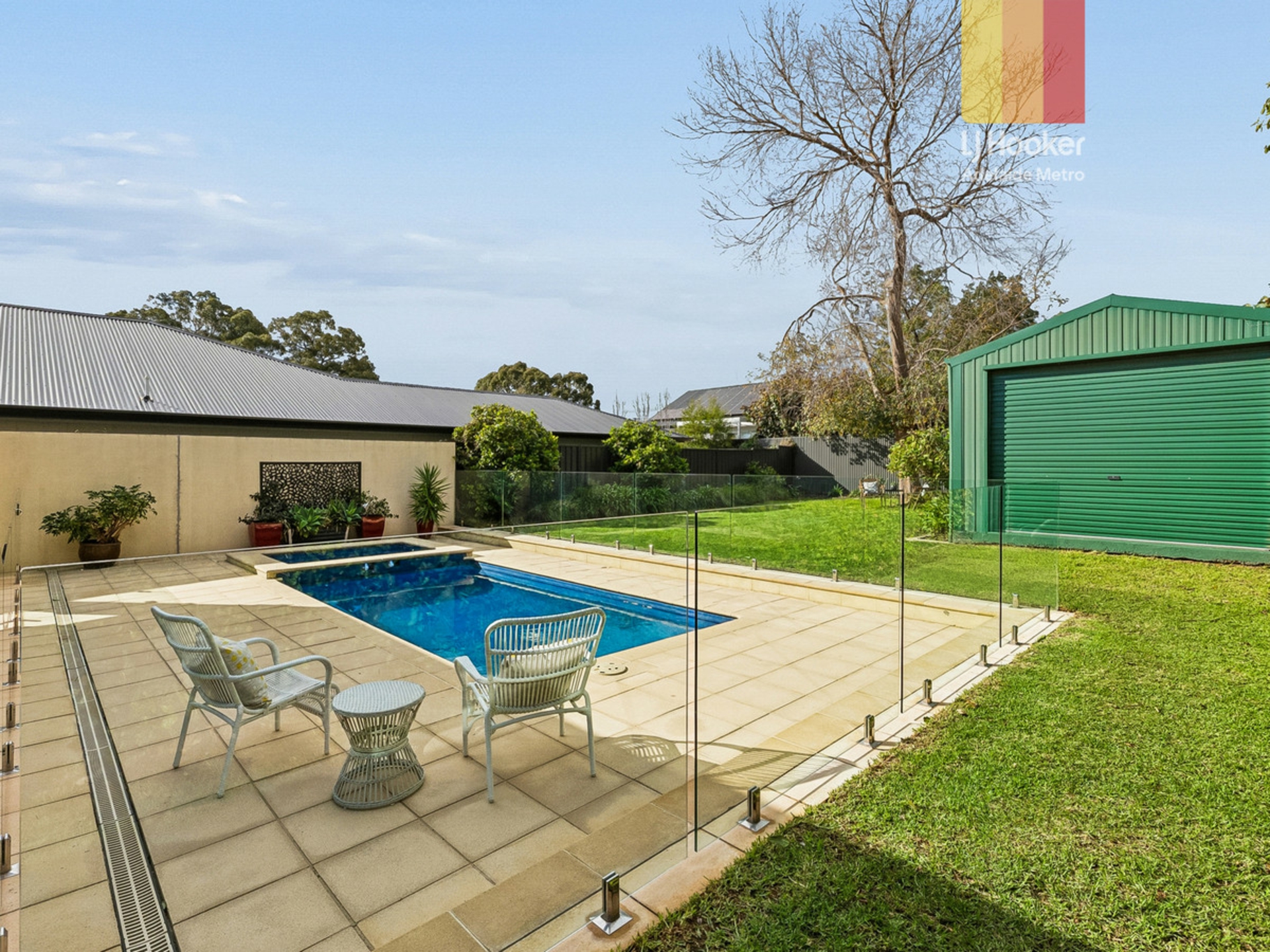 20 Hackett Terrace — photo 24 of 25