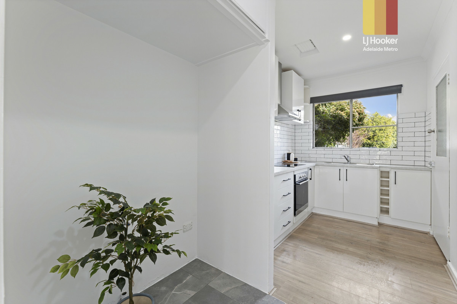 4/4 Belleview Court — photo 4 of 16