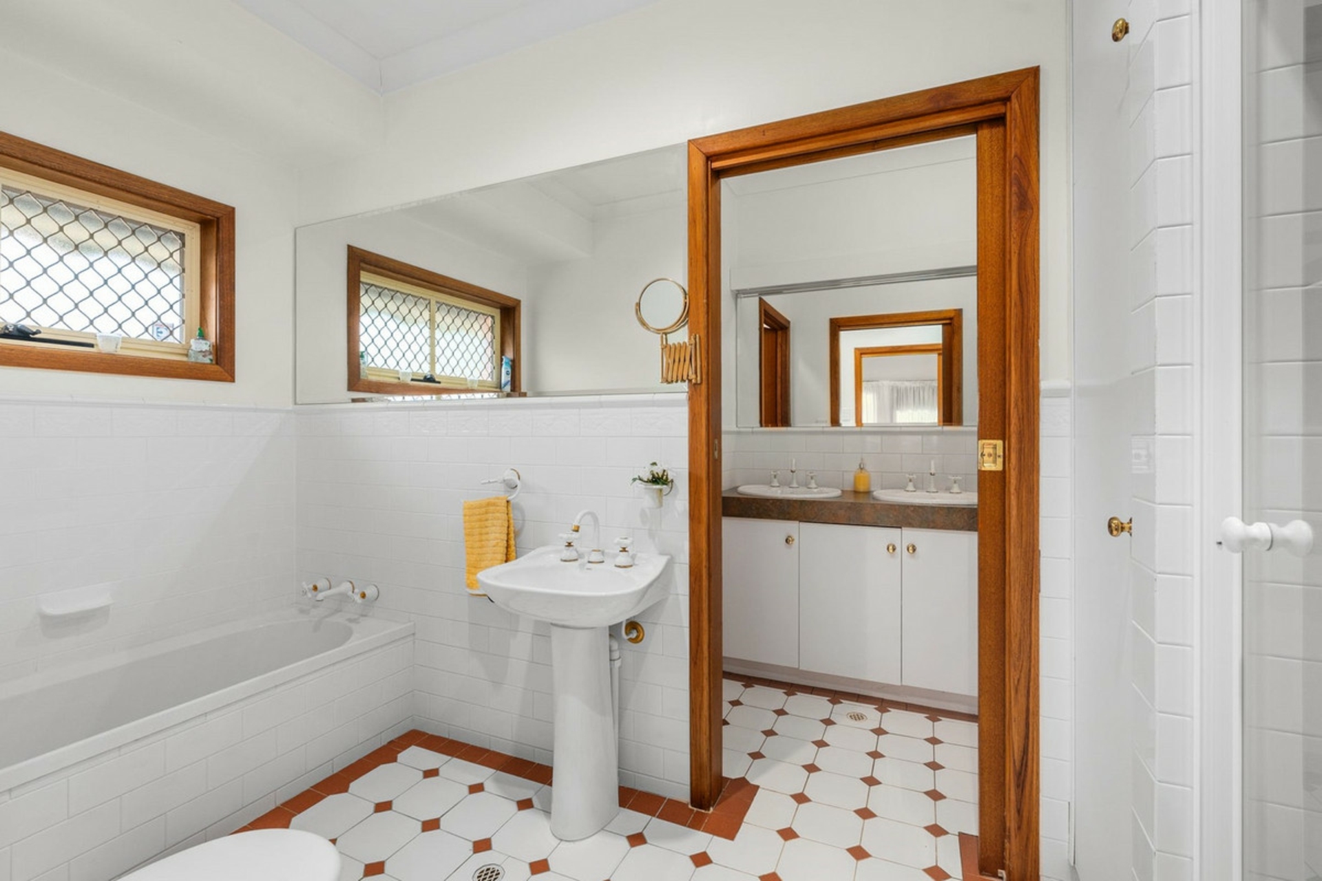 10 Caleb Street — photo 9 of 17