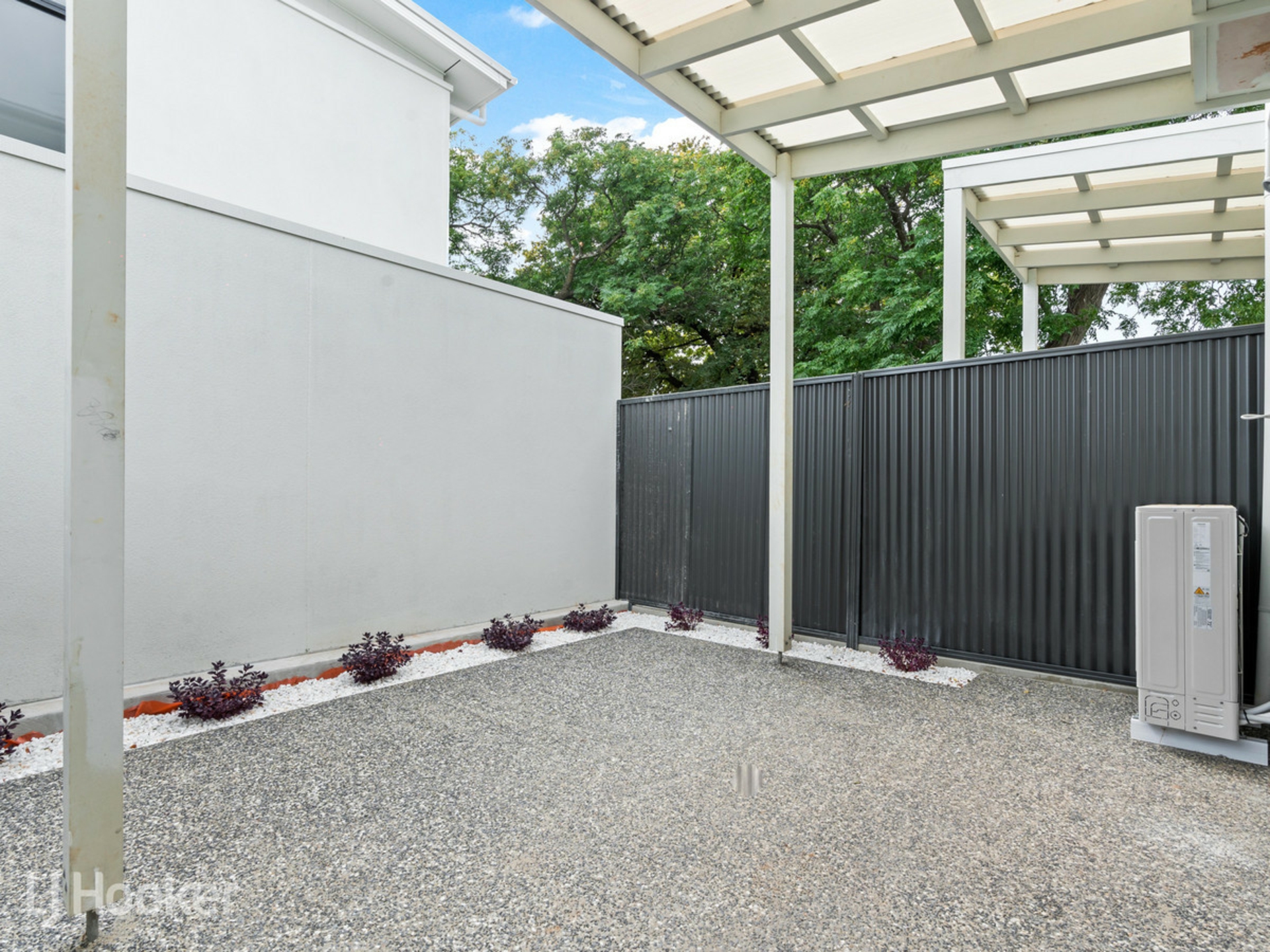 2/33 John Avenue — photo 13 of 18