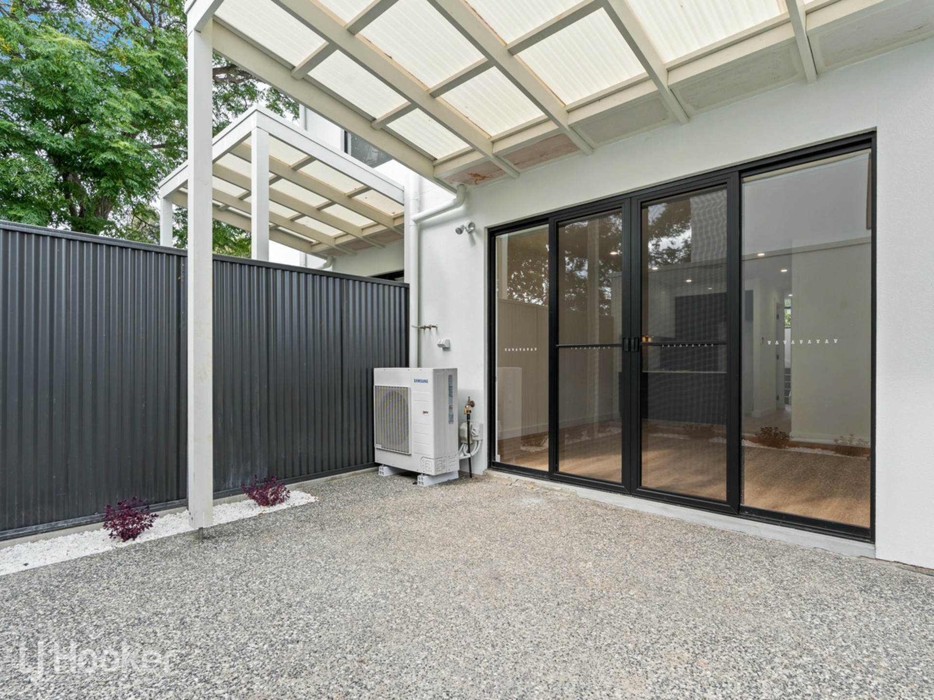 2/33 John Avenue — photo 14 of 18