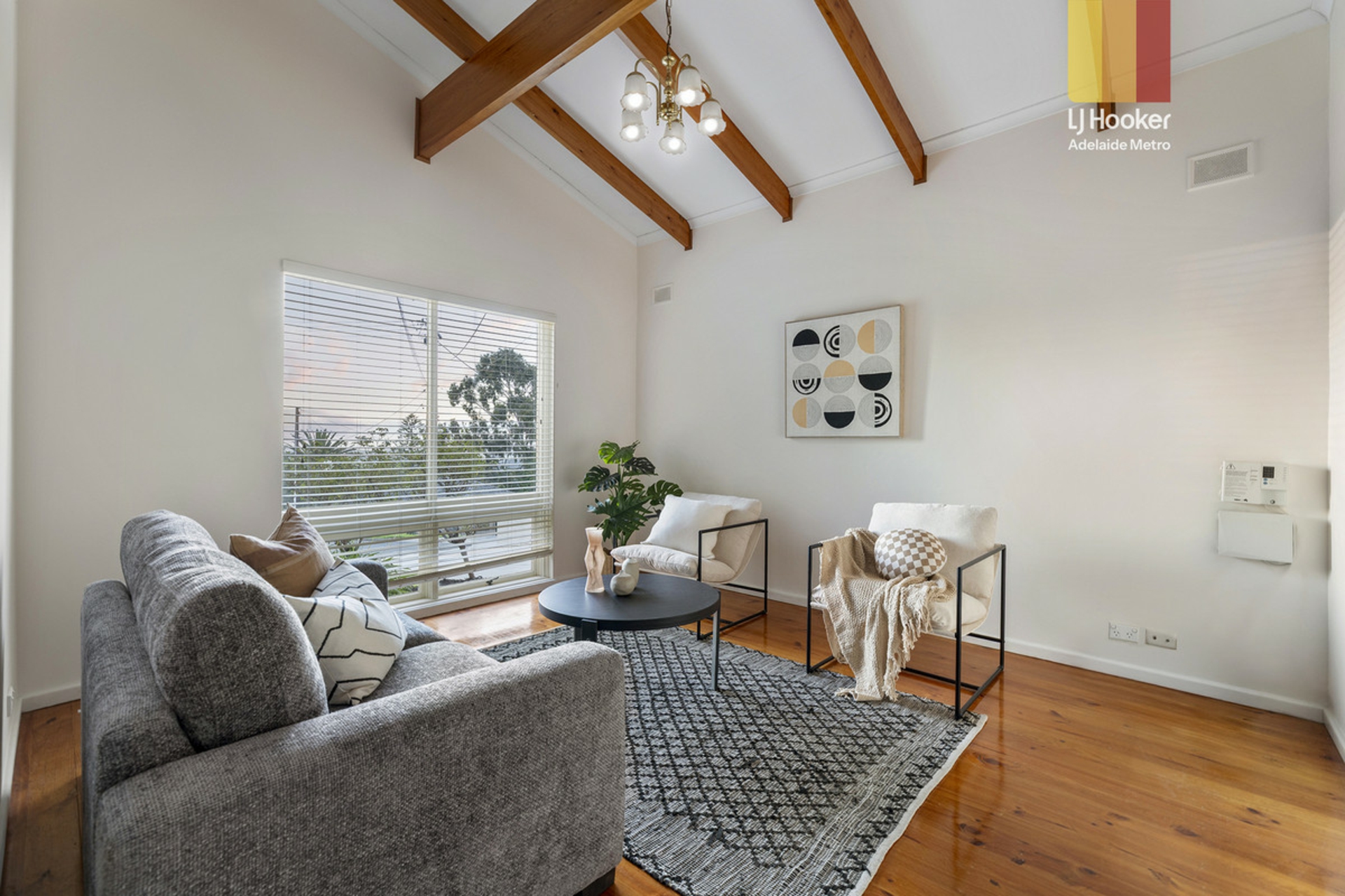 33 McGowan Road — photo 4 of 30