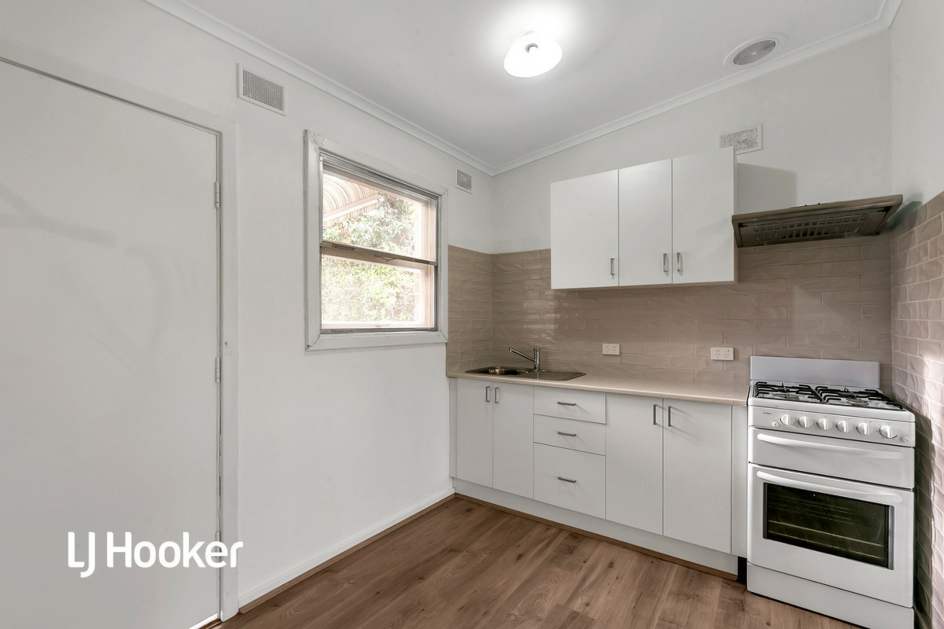 58 Tristania Terrace — photo 8 of 18