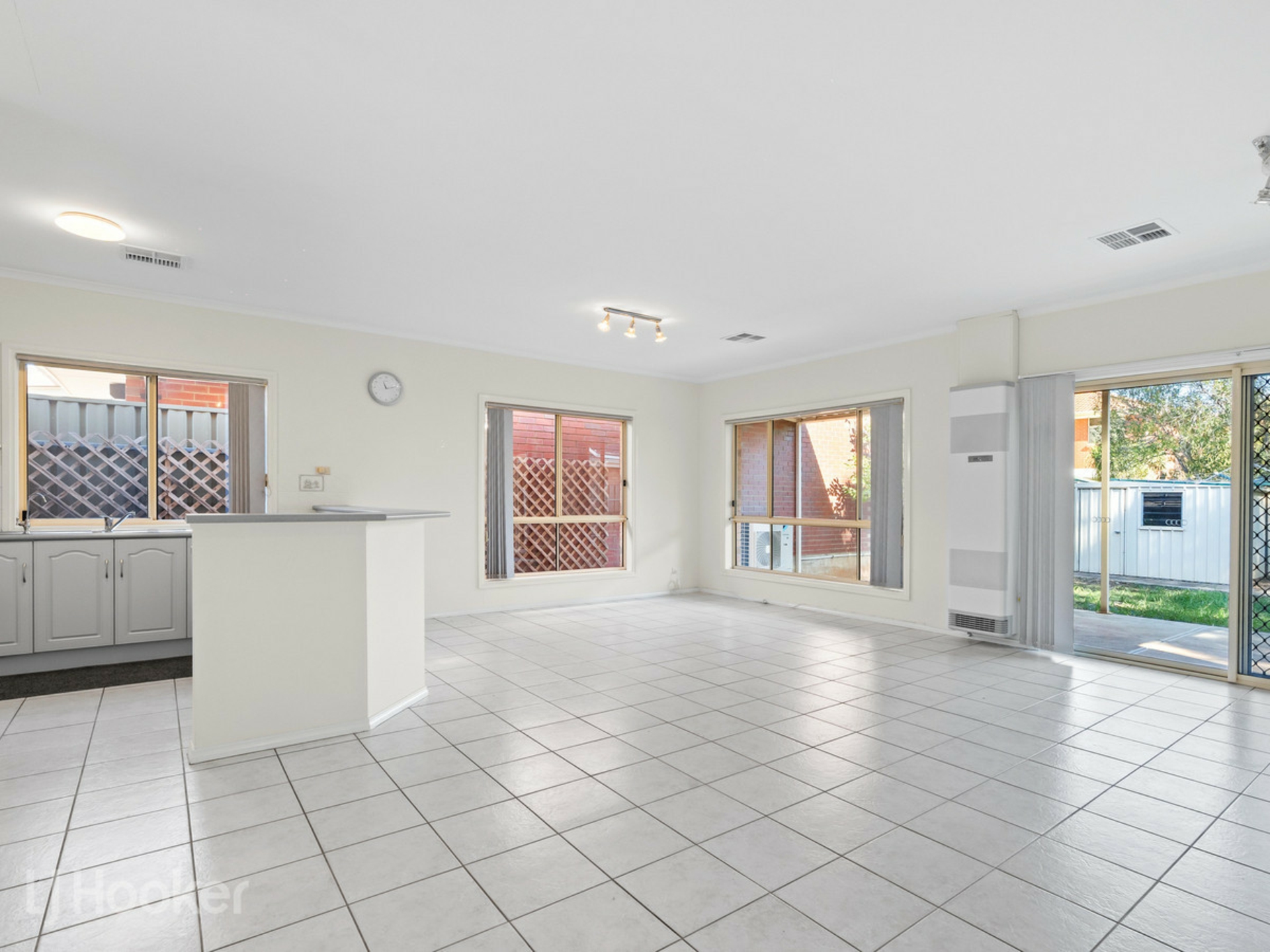 8 Ferris Street — photo 2 of 17