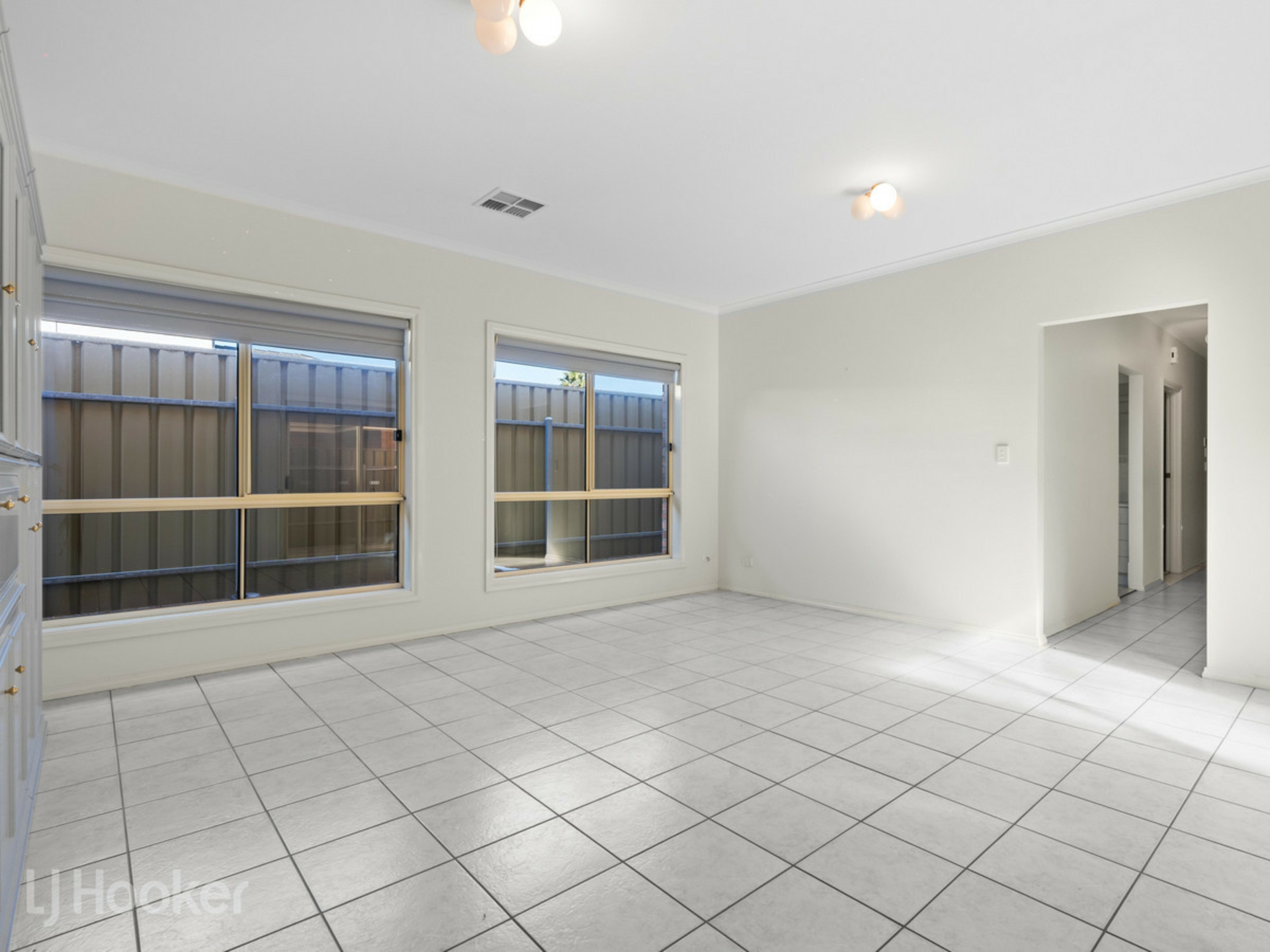 8 Ferris Street — photo 7 of 17
