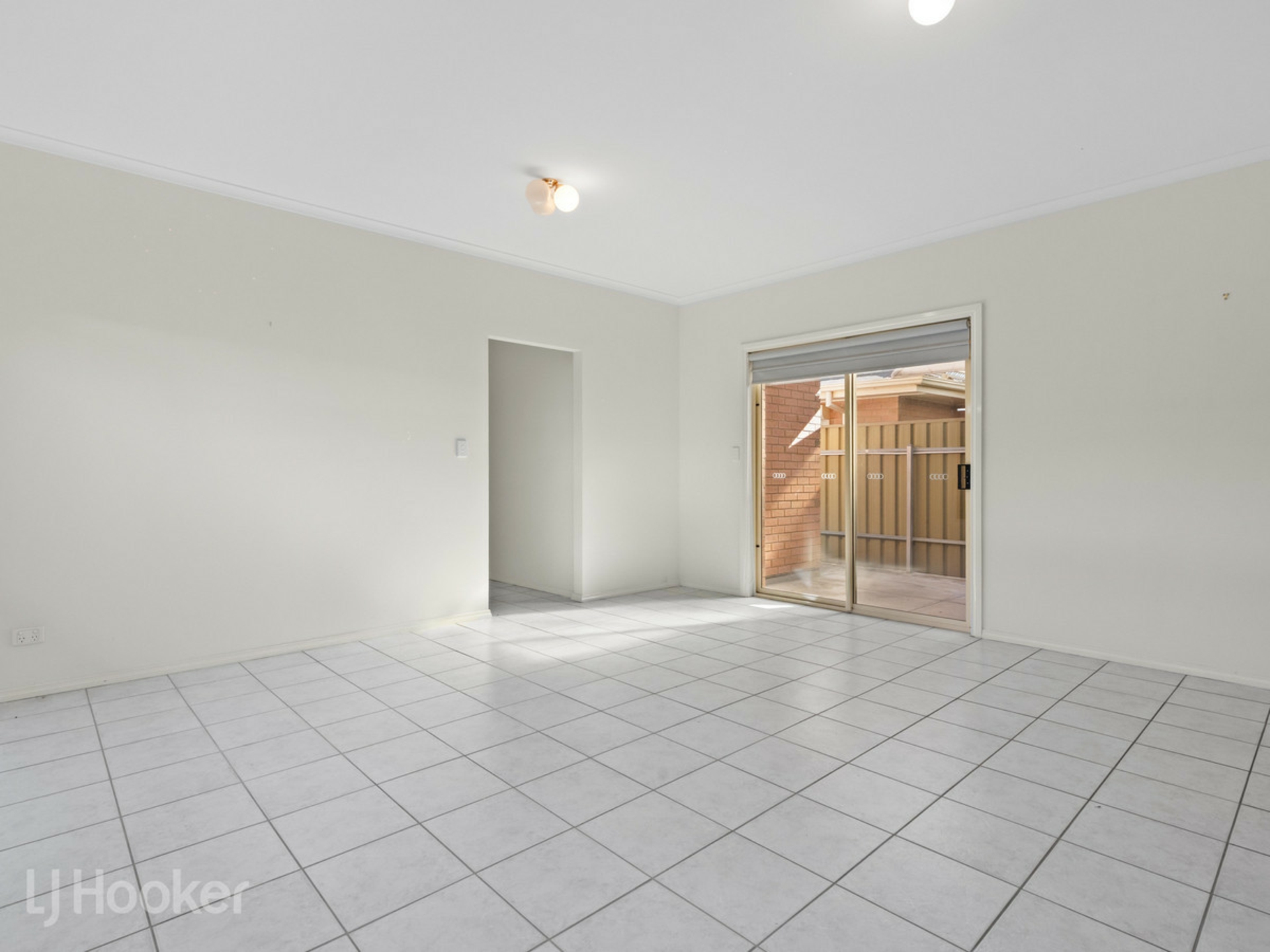 8 Ferris Street — photo 8 of 17