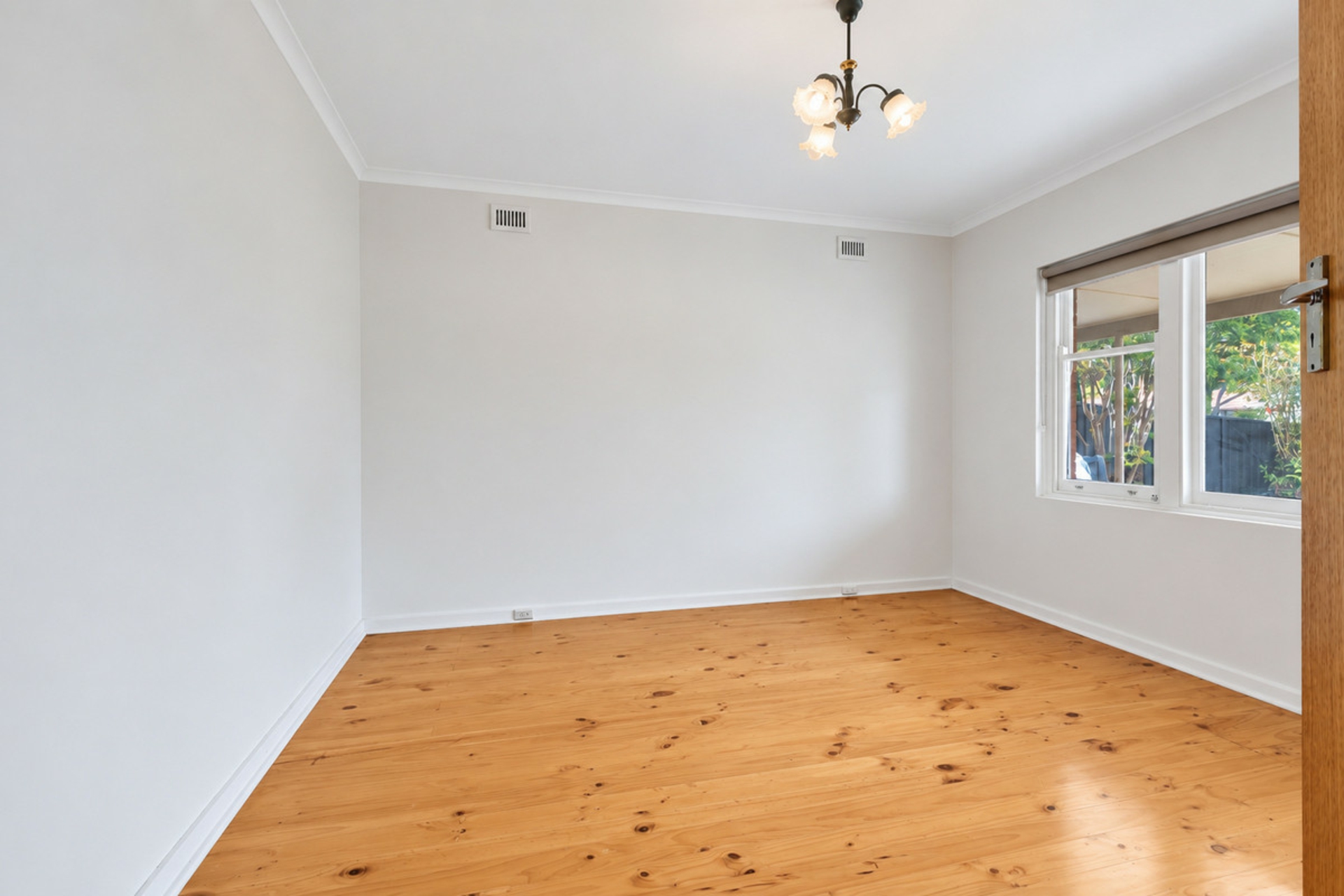 116 Richmond Avenue — photo 7 of 21