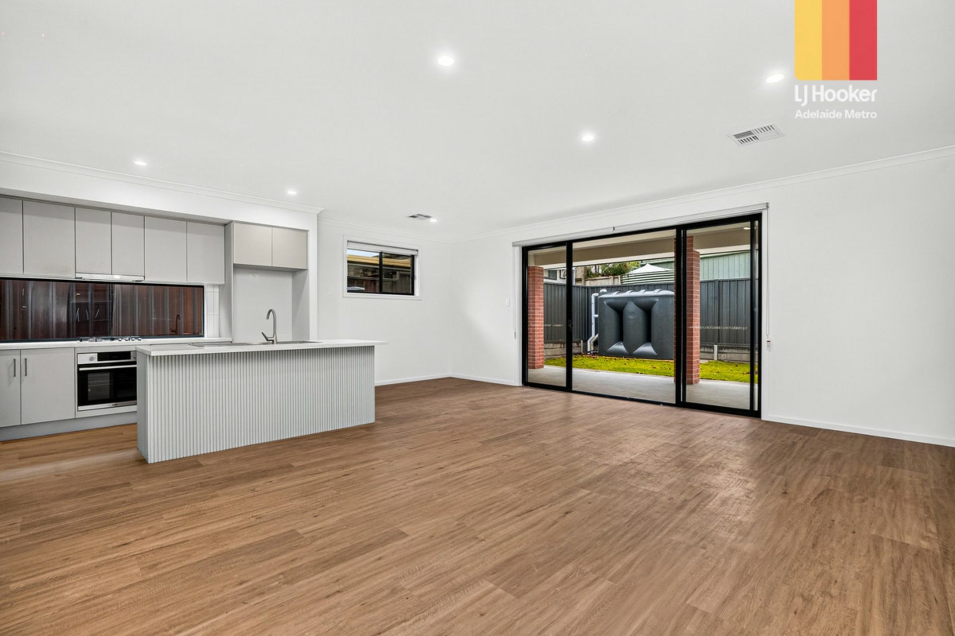 16A Geraldine Street — photo 3 of 24