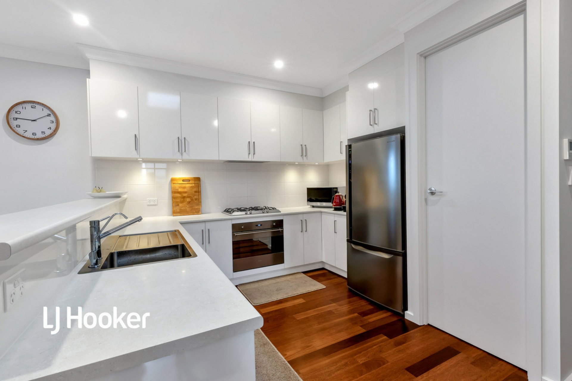 32 Wingate Street — photo 4 of 21