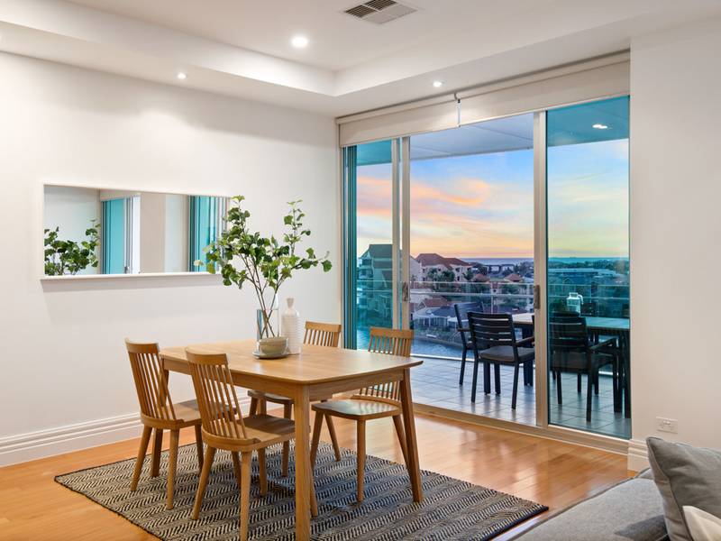 64/155 Brebner Drive, WEST LAKES