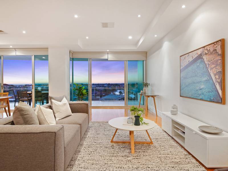 64/155 Brebner Drive, WEST LAKES